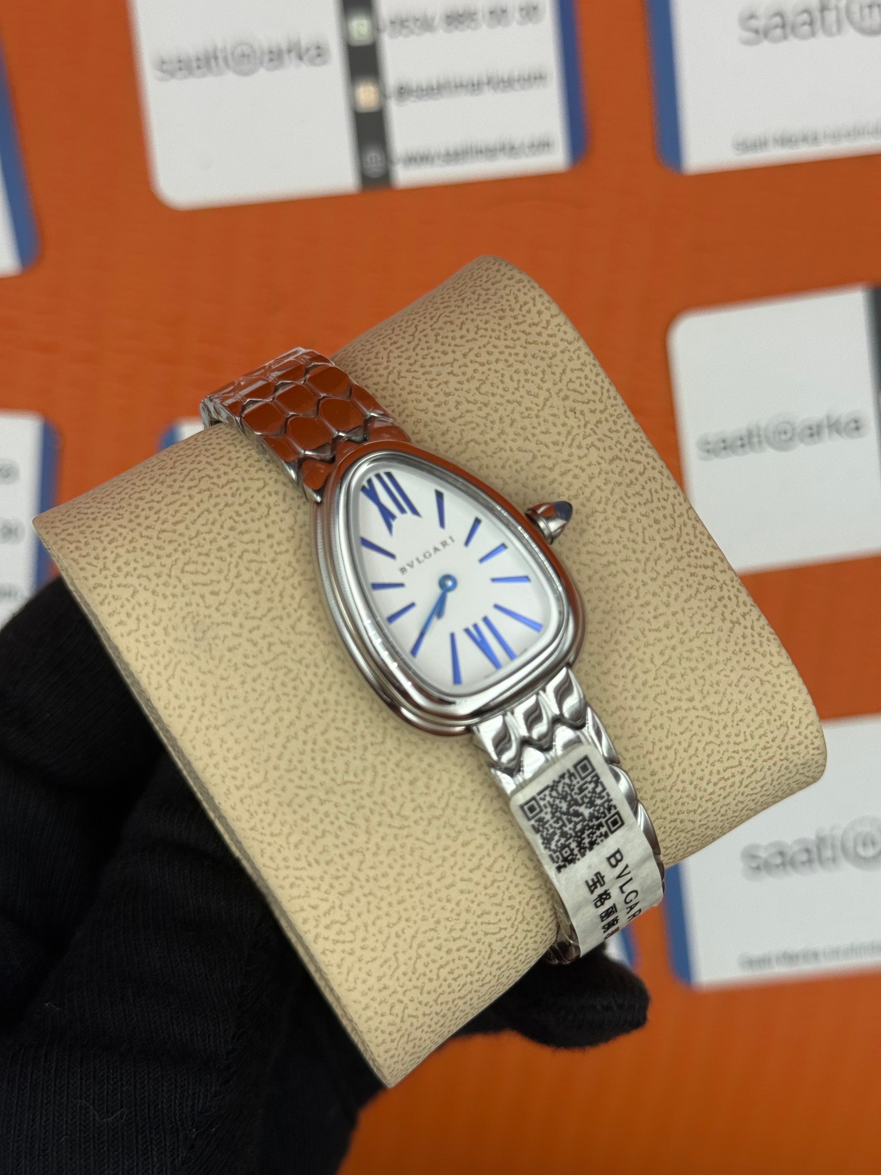 BVLGARİ serpenti seduttori beyaz kadran silver kasa kordon kadın kol saati