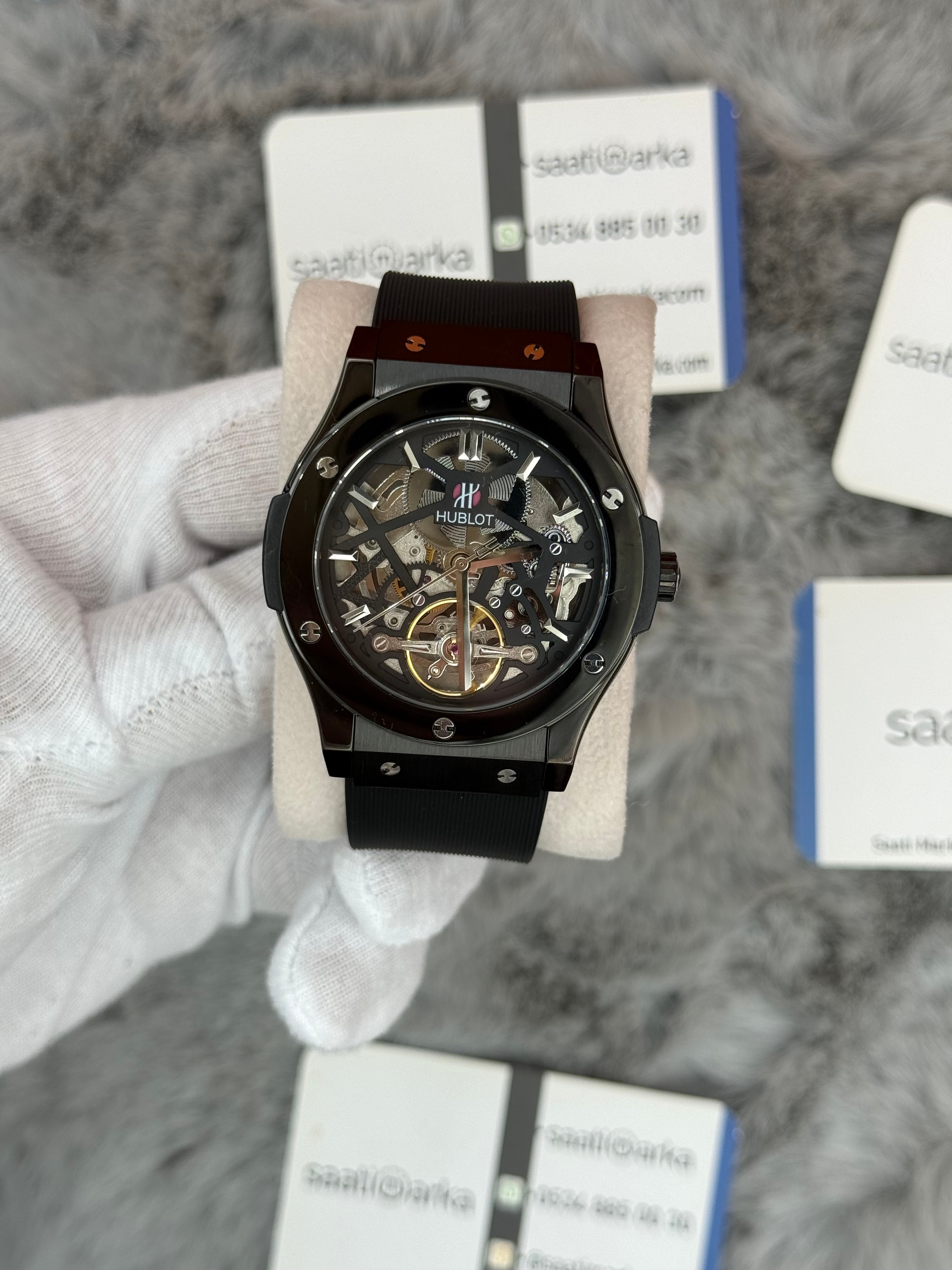 HUBLOT big bang tourbillon 41mm siyah kasa siyah kauçuk kordon erkek kol saati