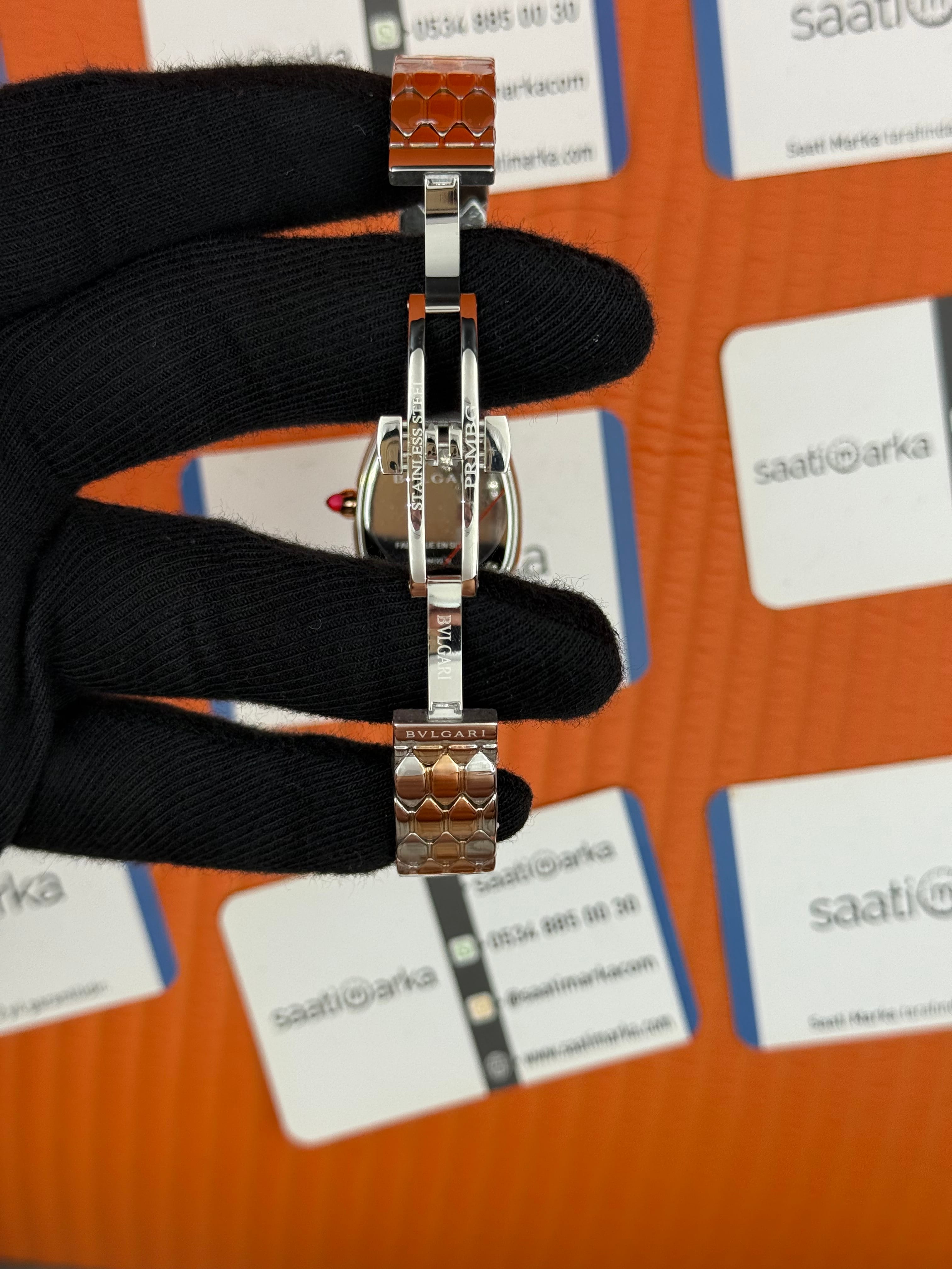 BVLGARİ serpenti seduttori taşlı bezel yeşil kadran rose kasa kordon kadın kol saati