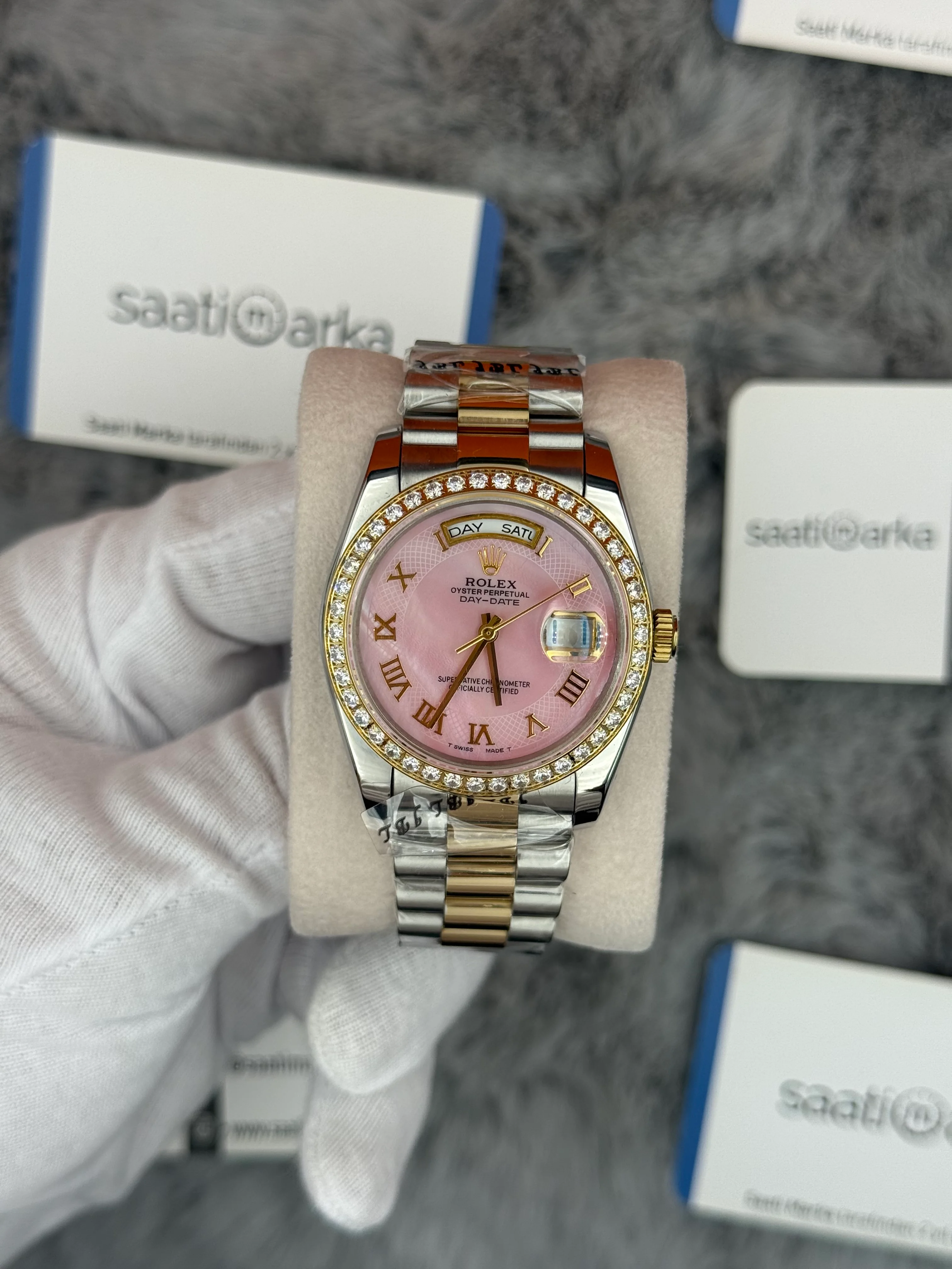 純正新品ROLEX18金ピンクゴールドコマ2シルバーピンクゴールド。OYSTER ROLEX DAY-DATE 36MM TOZ PEMBE KADRAN TAŞLI BEZEL GOLD SİLVER KASA