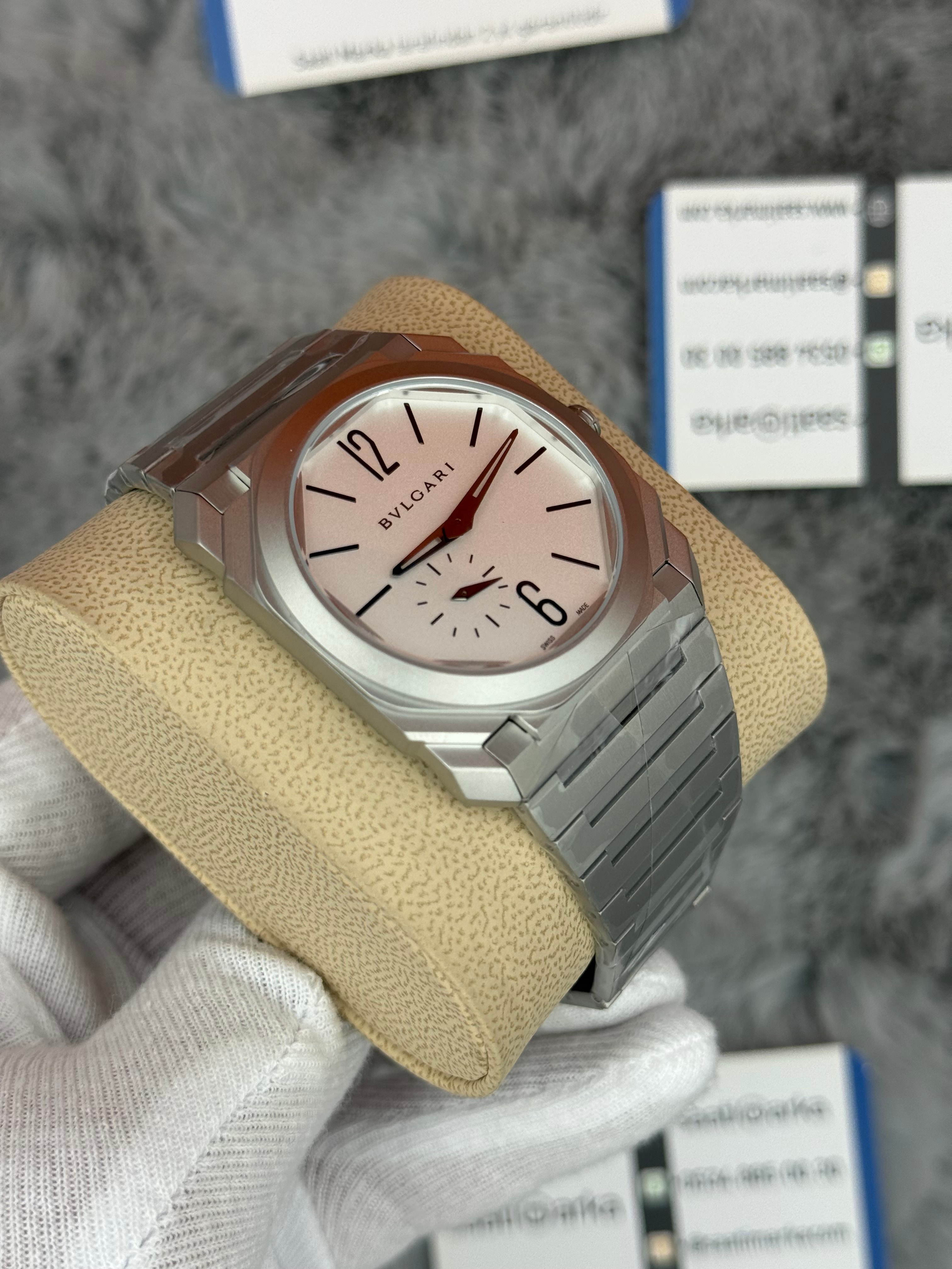 BVLGARİ octo 40mm beyaz kadran silver kasa kordon erkek kol saati