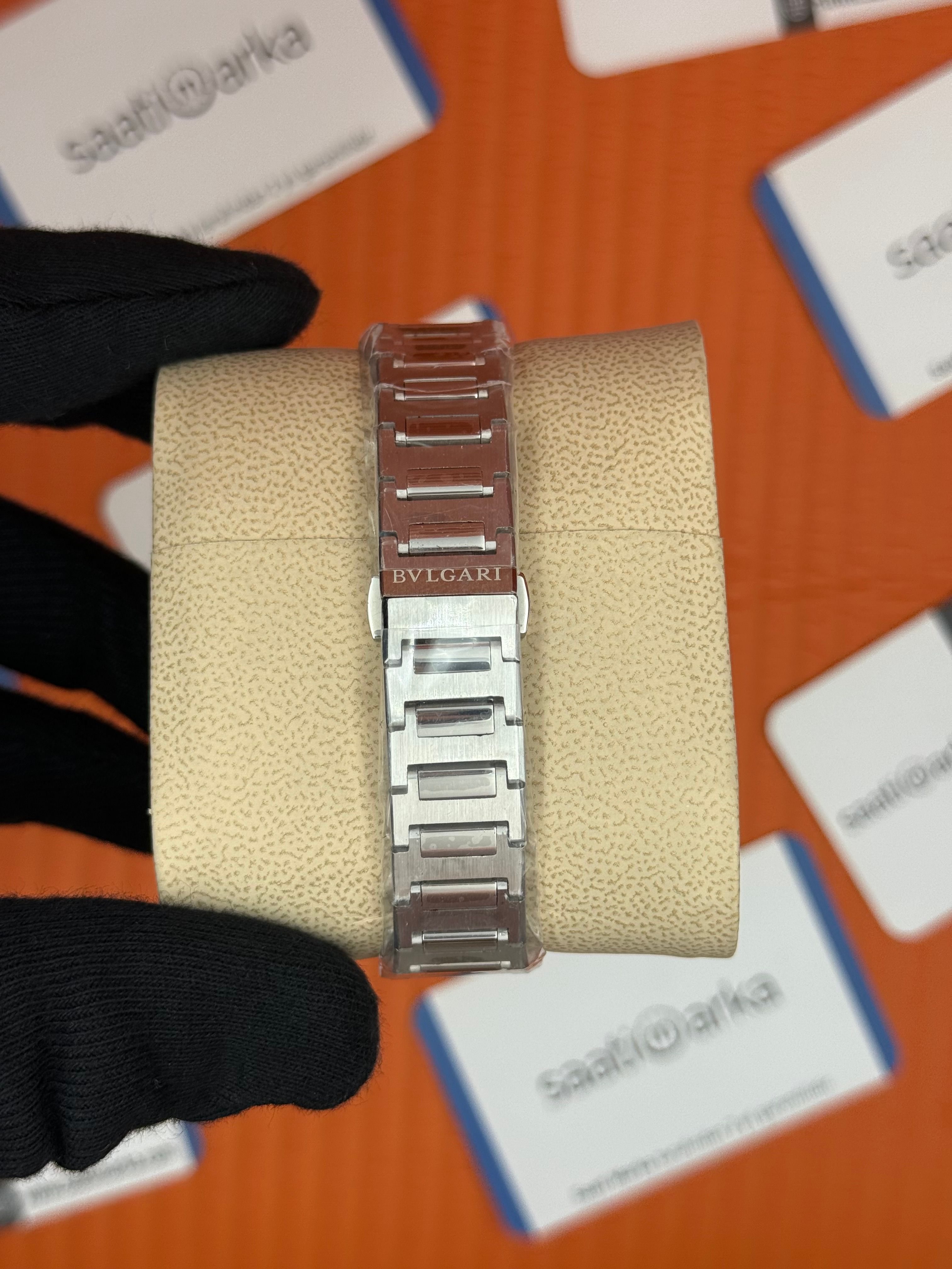 BVLGARI siyah baget taşlı kadran silver kasa kordon kadın kol saati