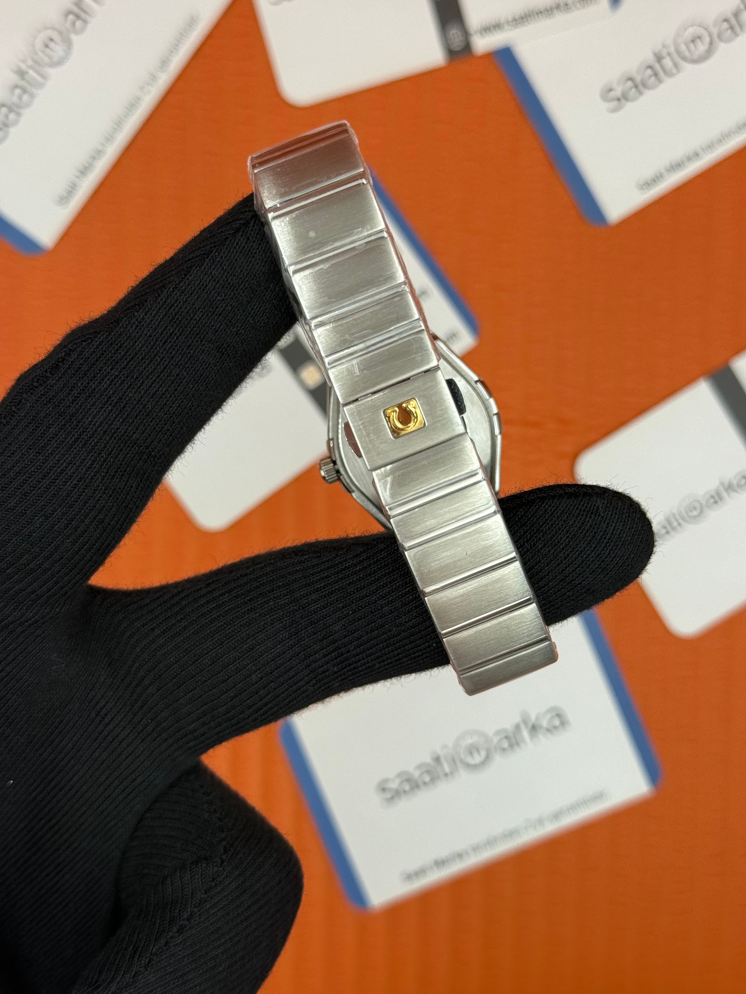 OMEGA constellation beyaz kadran silver kasa kordon kadın kol saati
