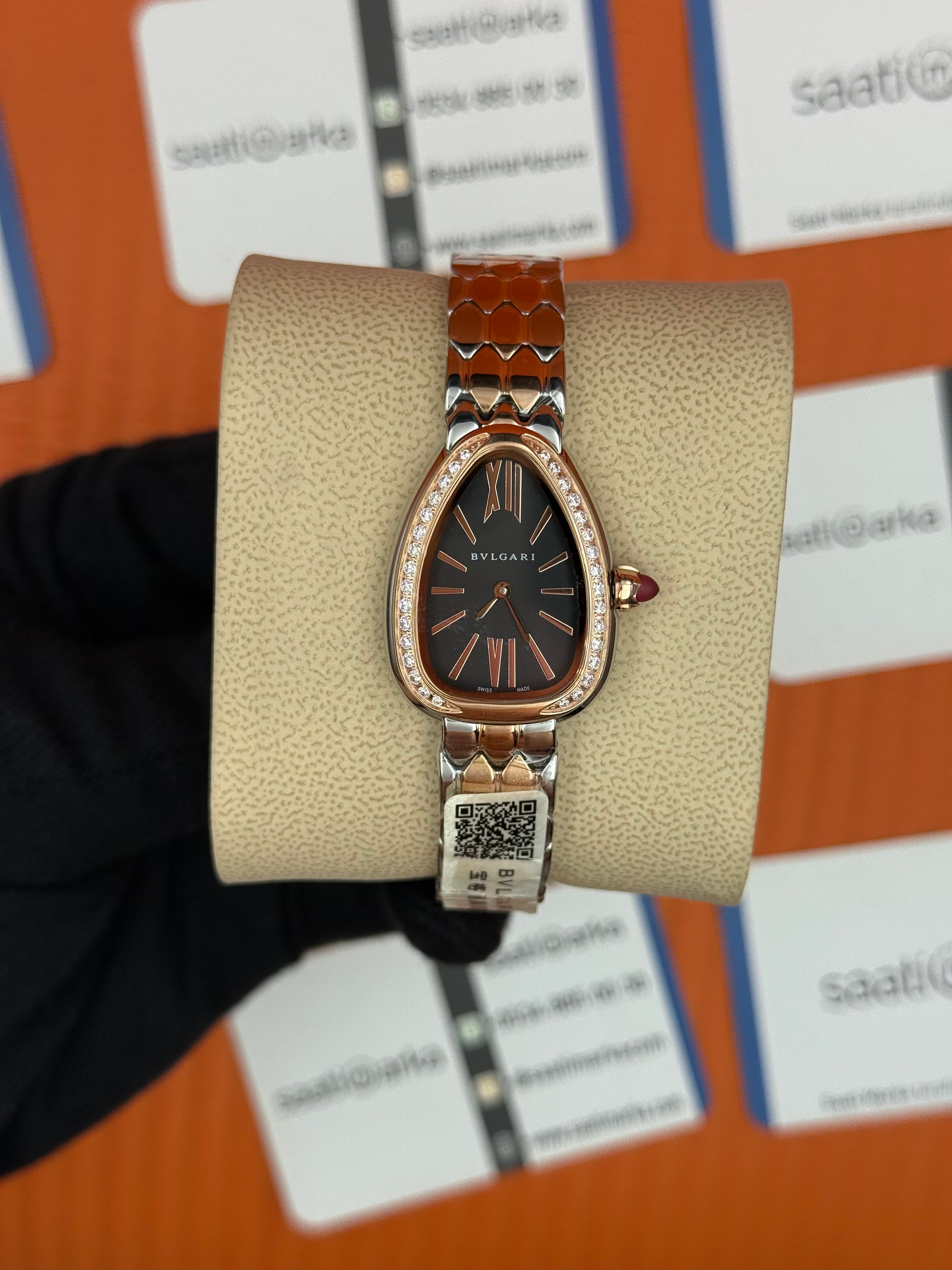 BVLGARİ serpenti seduttori taşlı bezel siyah kadran rose kasa kordon kadın kol saati