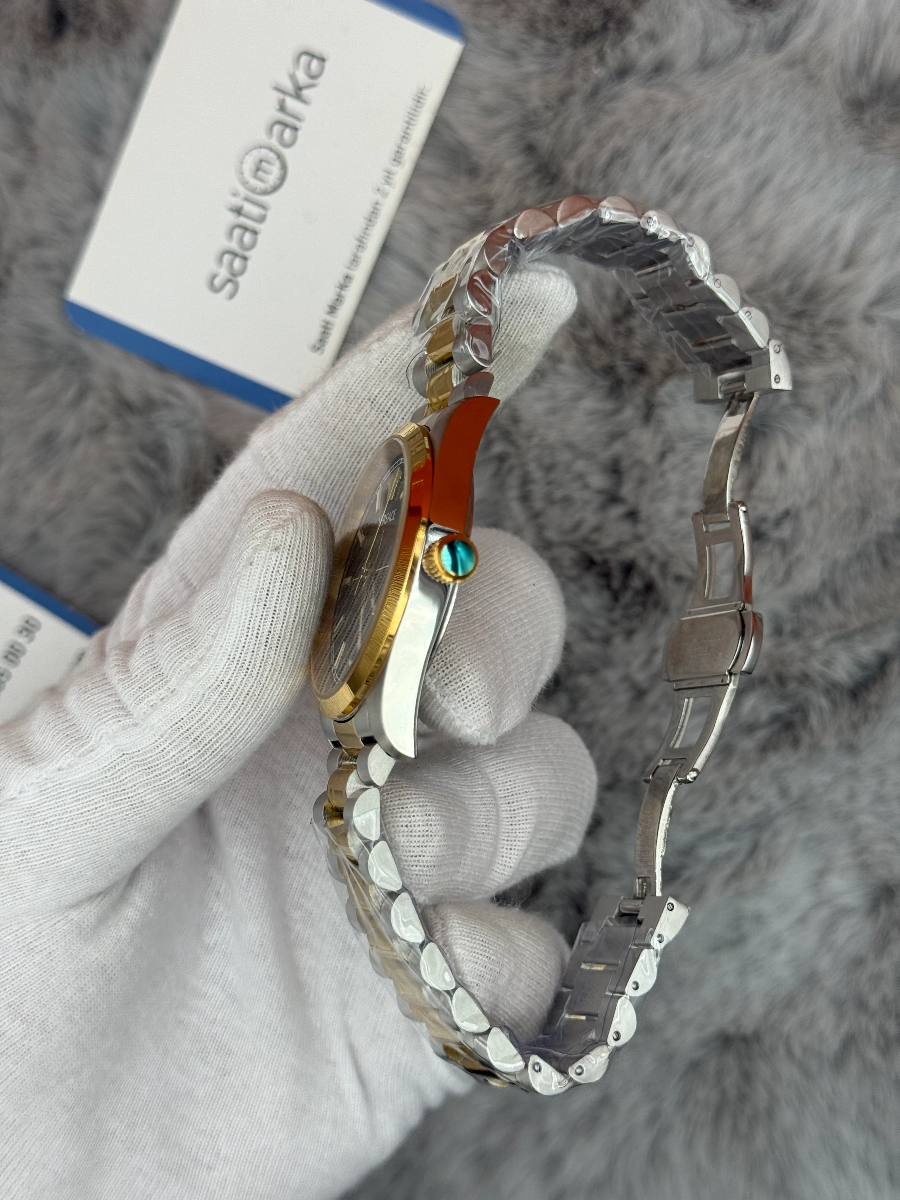 VERSACE 40MM SİYAH KADRAN GOLD SİLVER KASA KORDON ERKEK KOL SAATİ