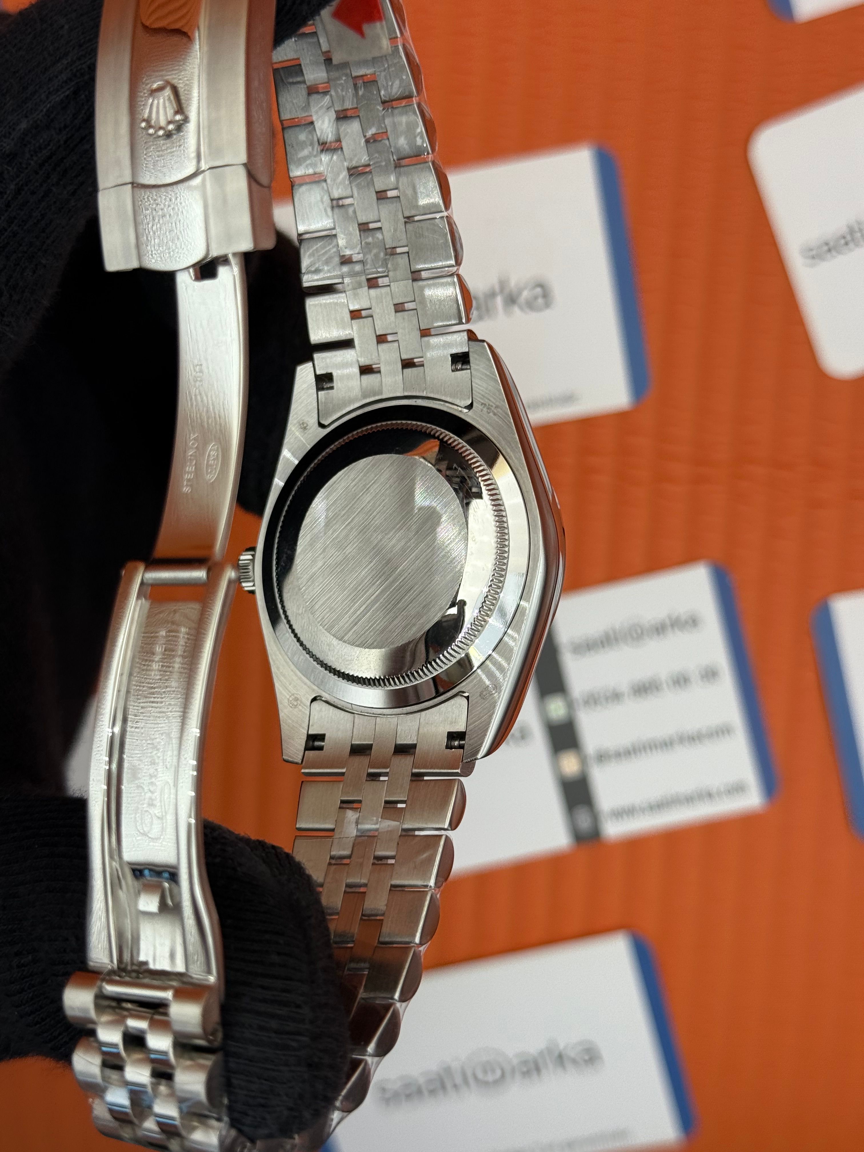 ROLEX Datejust roma rakamlı black dial silver jubilee kordon