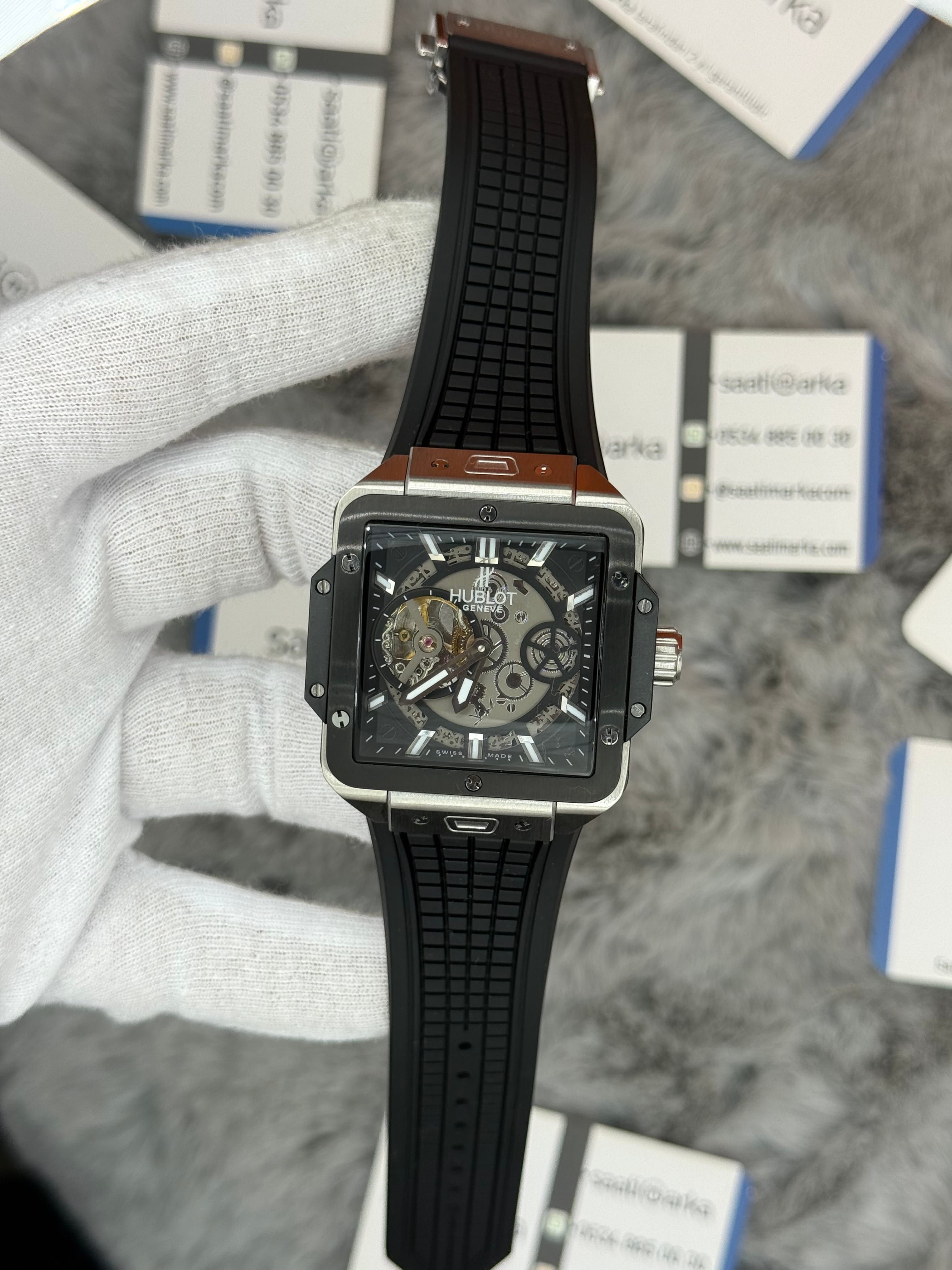 HUBLOT square bang tourbillon 42mm silver kasa siyah kauçuk kordon erkek kol saati