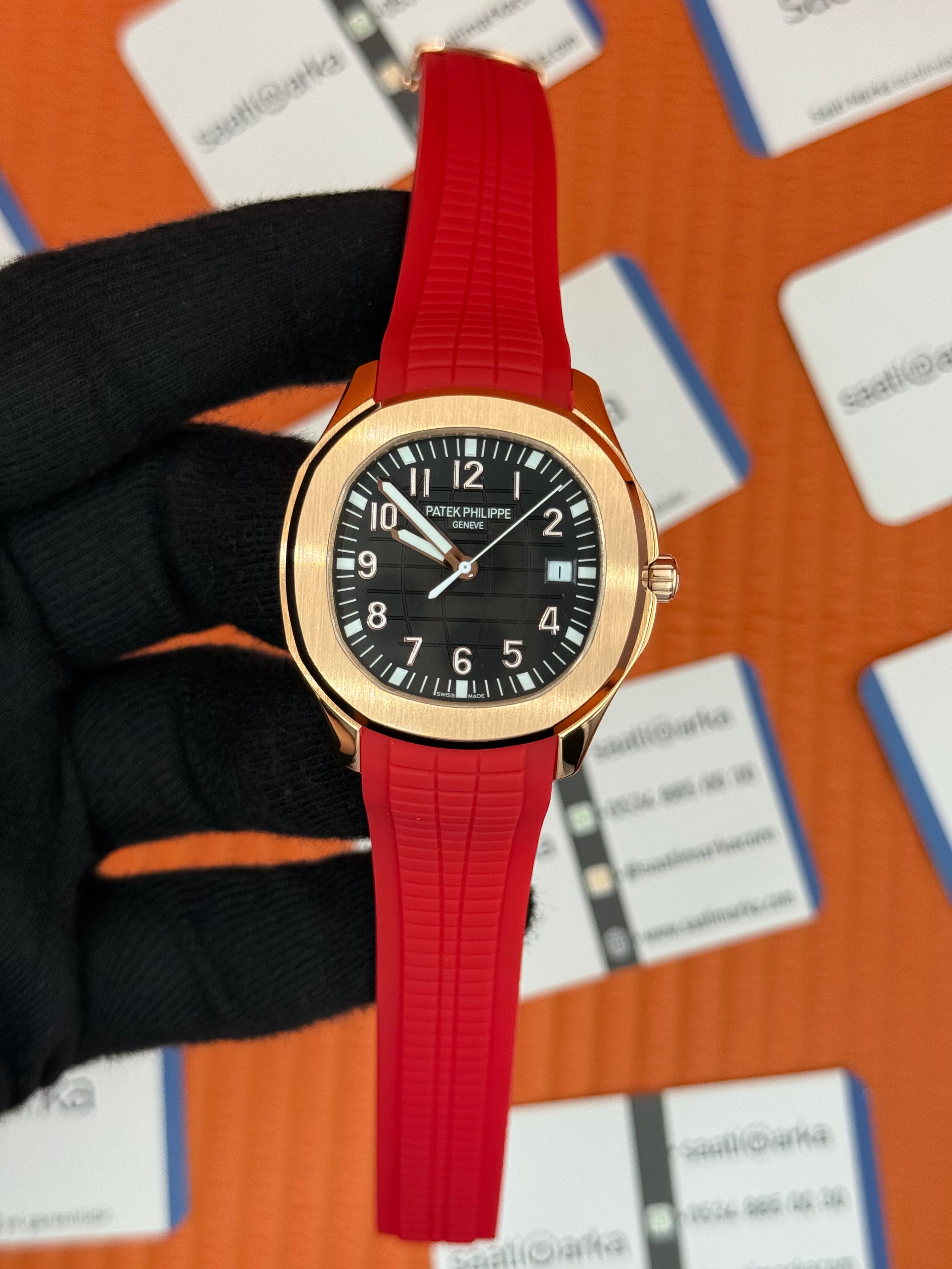 PATEK PHILIPPE AQUANAUT SİYAH KADRAN KIRMIZI KAUÇUK KORDON SİLVER KASA 