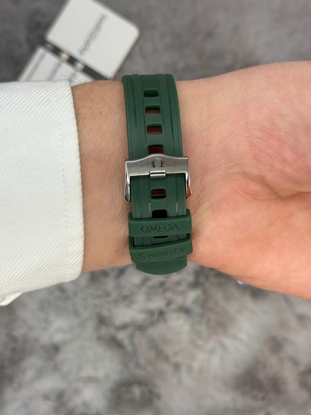 OMEGA SEAMSTER DİVER 40MM YEŞİL KADRAN SİLVER KASA YEŞİL KAUÇUK KORDON