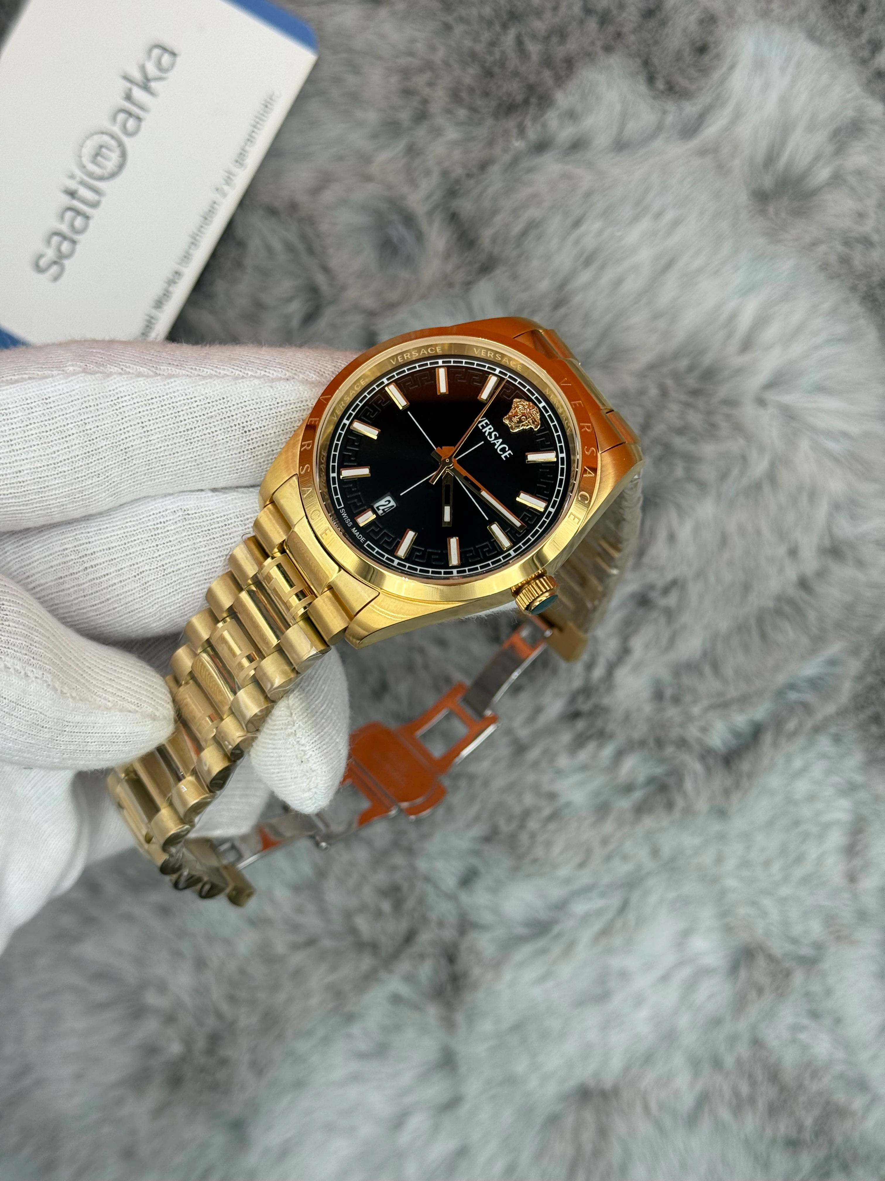 VERSACE 40MM SİYAH KADRAN GOLD KASA KORDON ERKEK KOL SAATİ