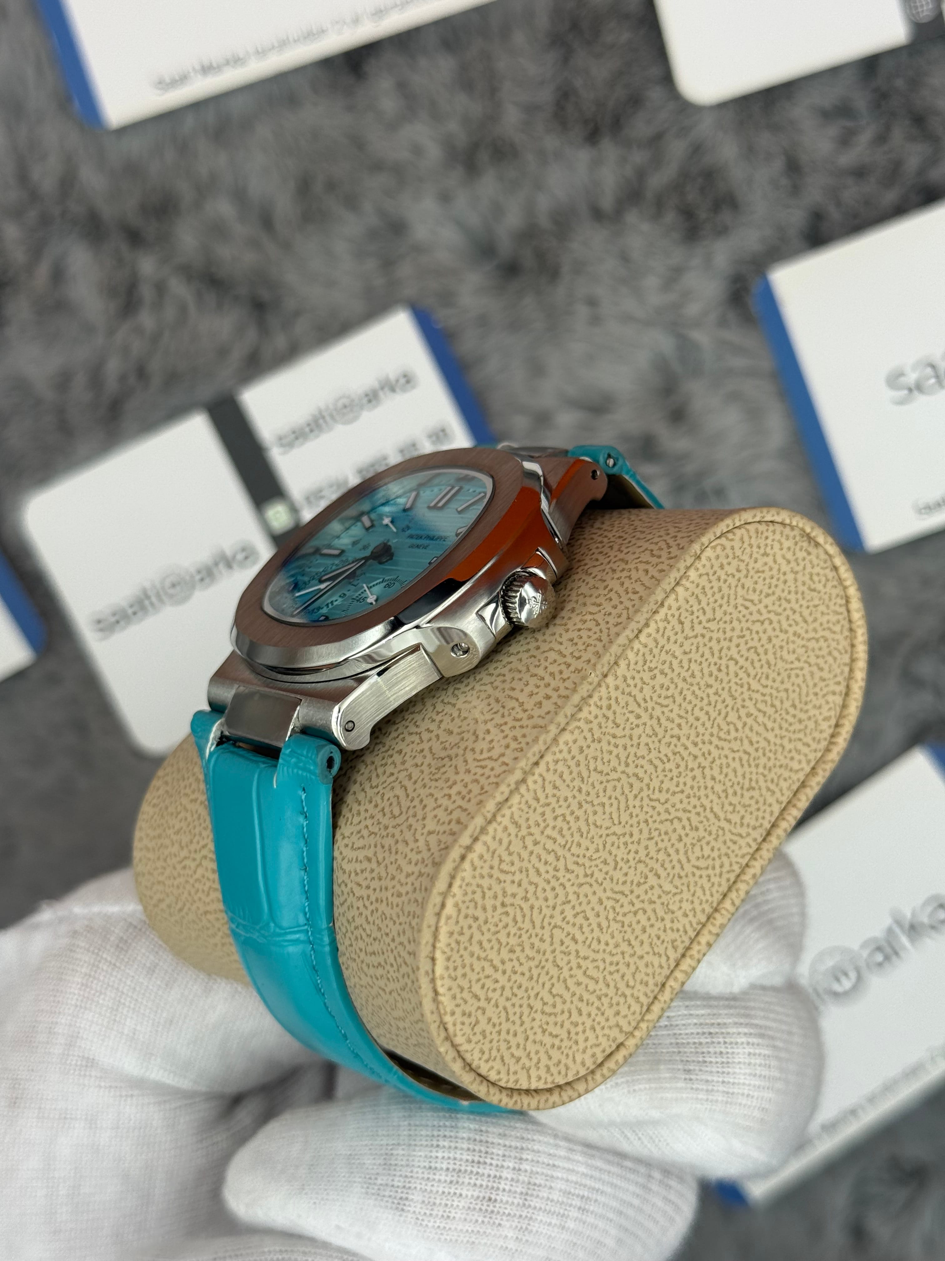 PATEK PHİLİPPE nautilus moontphase 5712 turkuaz kadran turkuaz deri kordon silver kasa 40mm erkek kol saati
