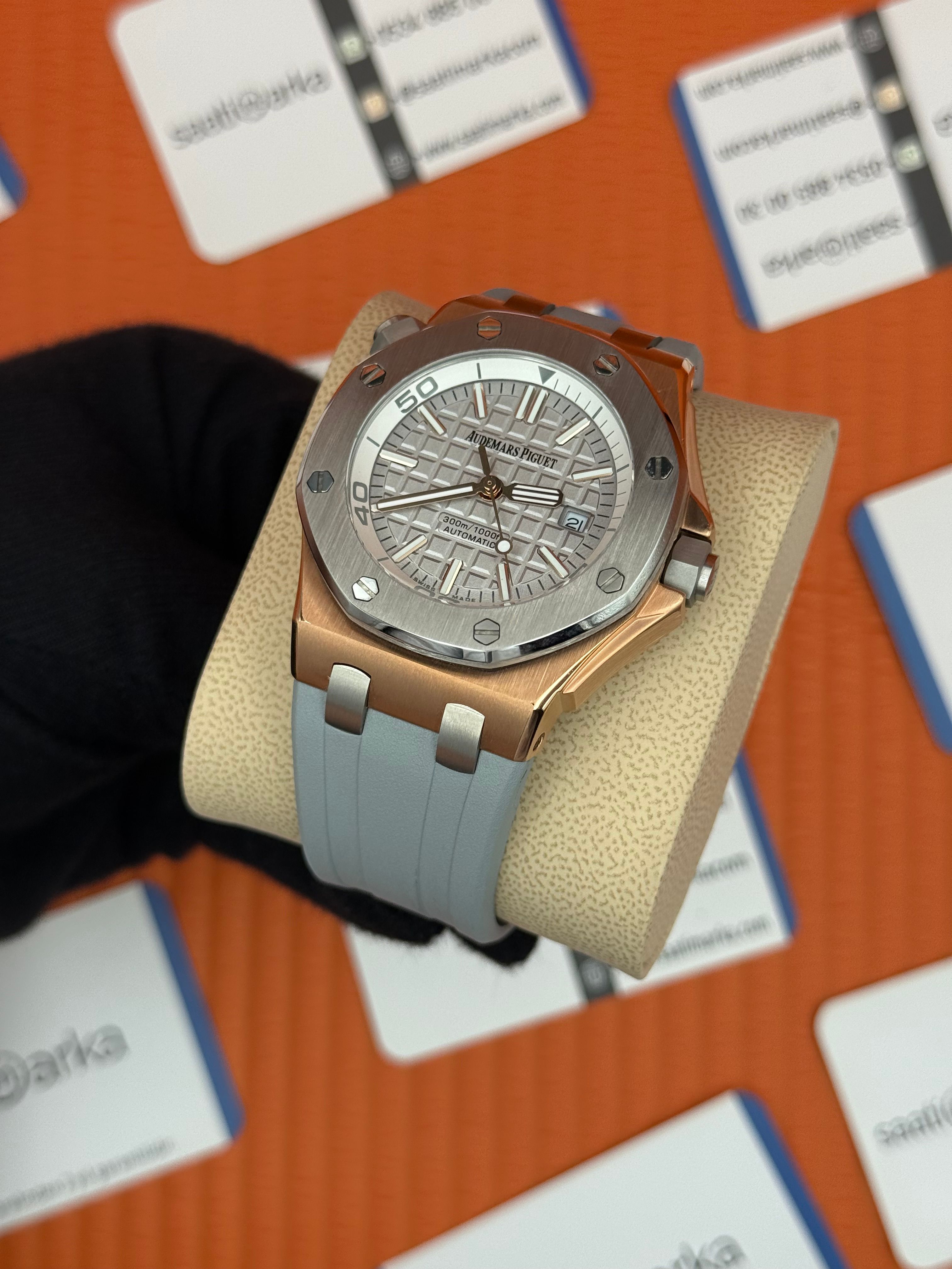 AUDEMARS PİGUET ROYAL OAK KAUÇUK GRİ KORDON OTOMATİK MEKANİZMA 