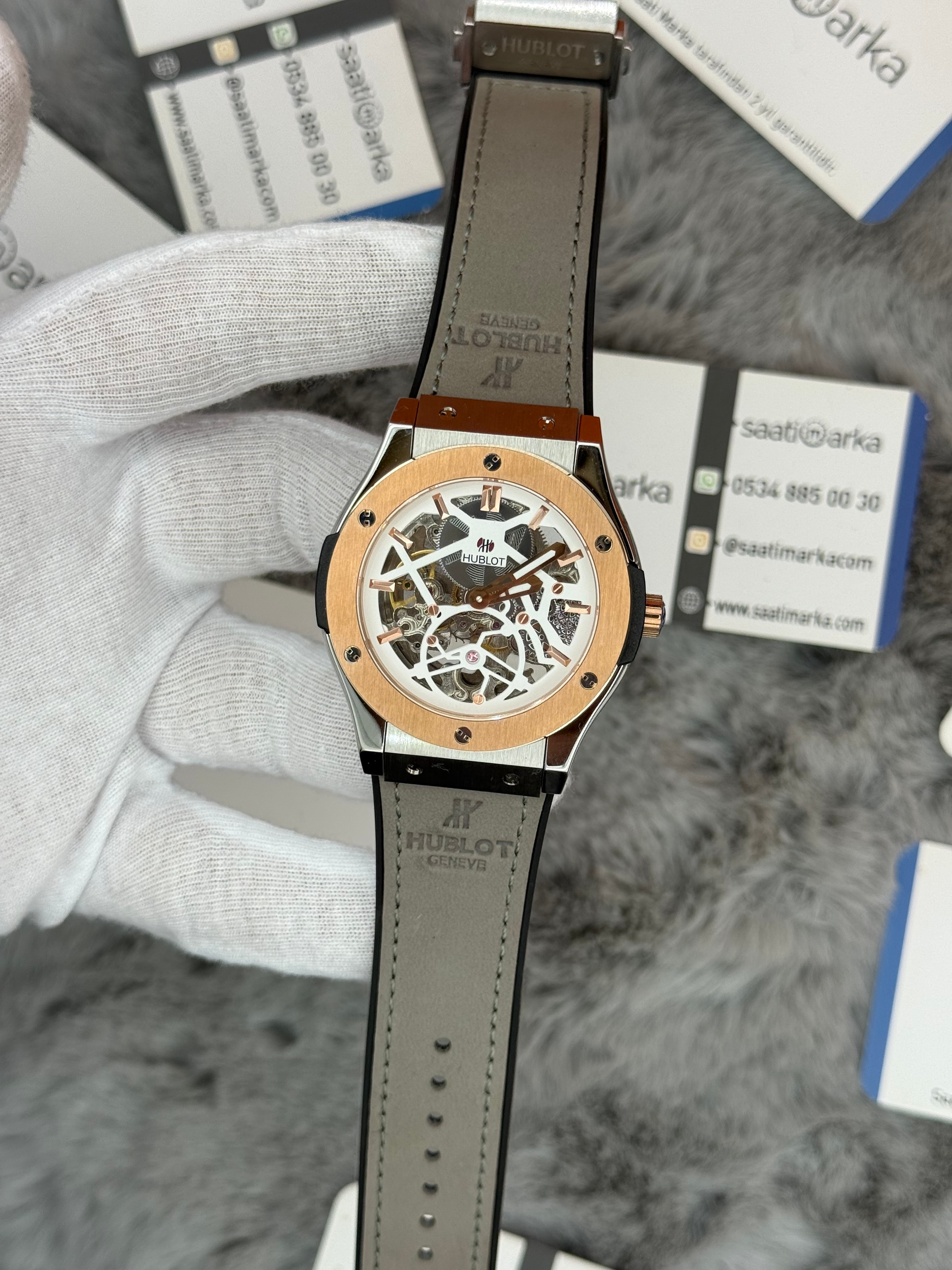 HUBLOT big bang tourbillon 41mm silver kasa gri deri kordon erkek kol saati
