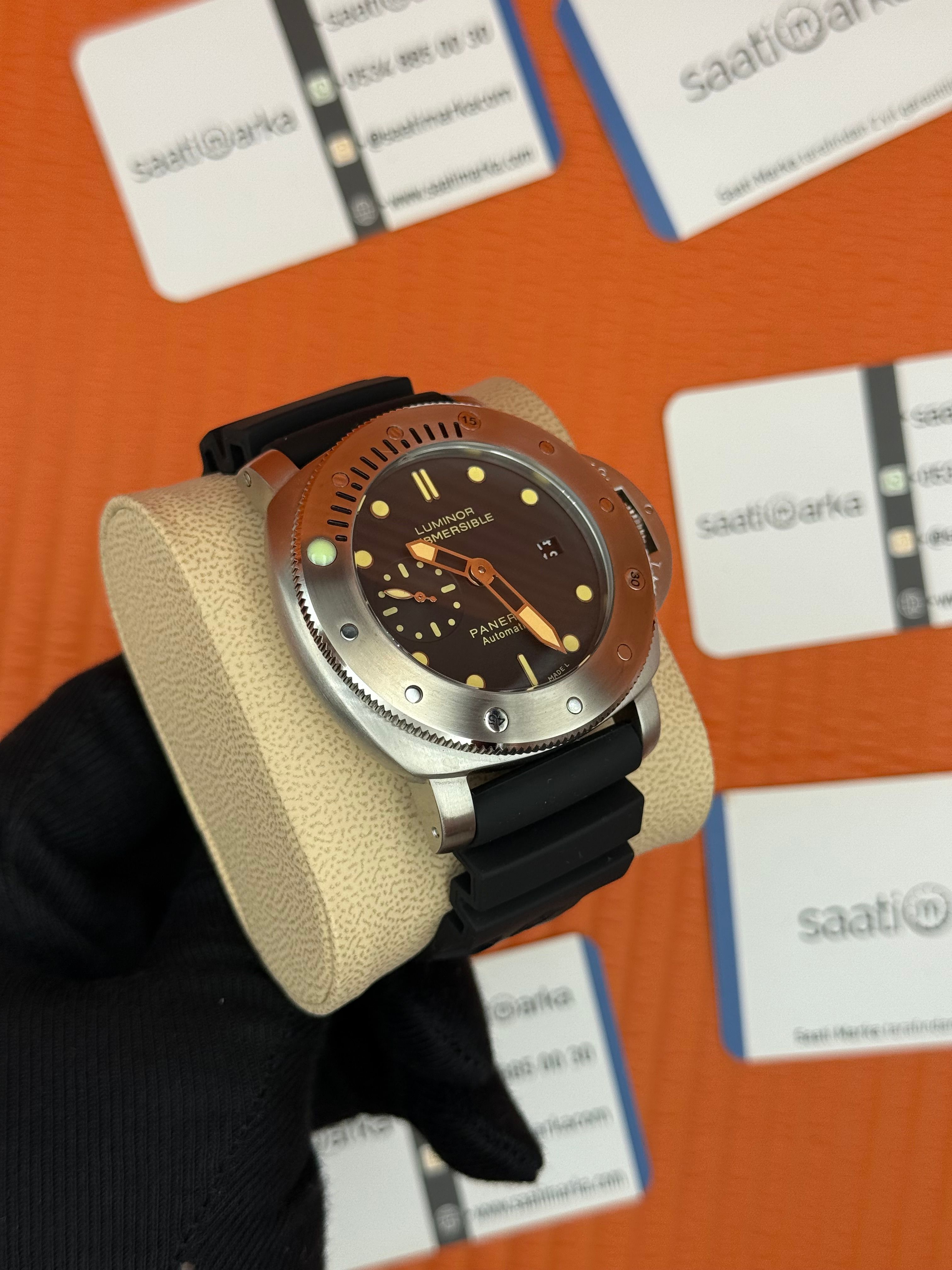 PANERAI submersible automatic siyah kadran siyah kauçuk kordon silver kasa