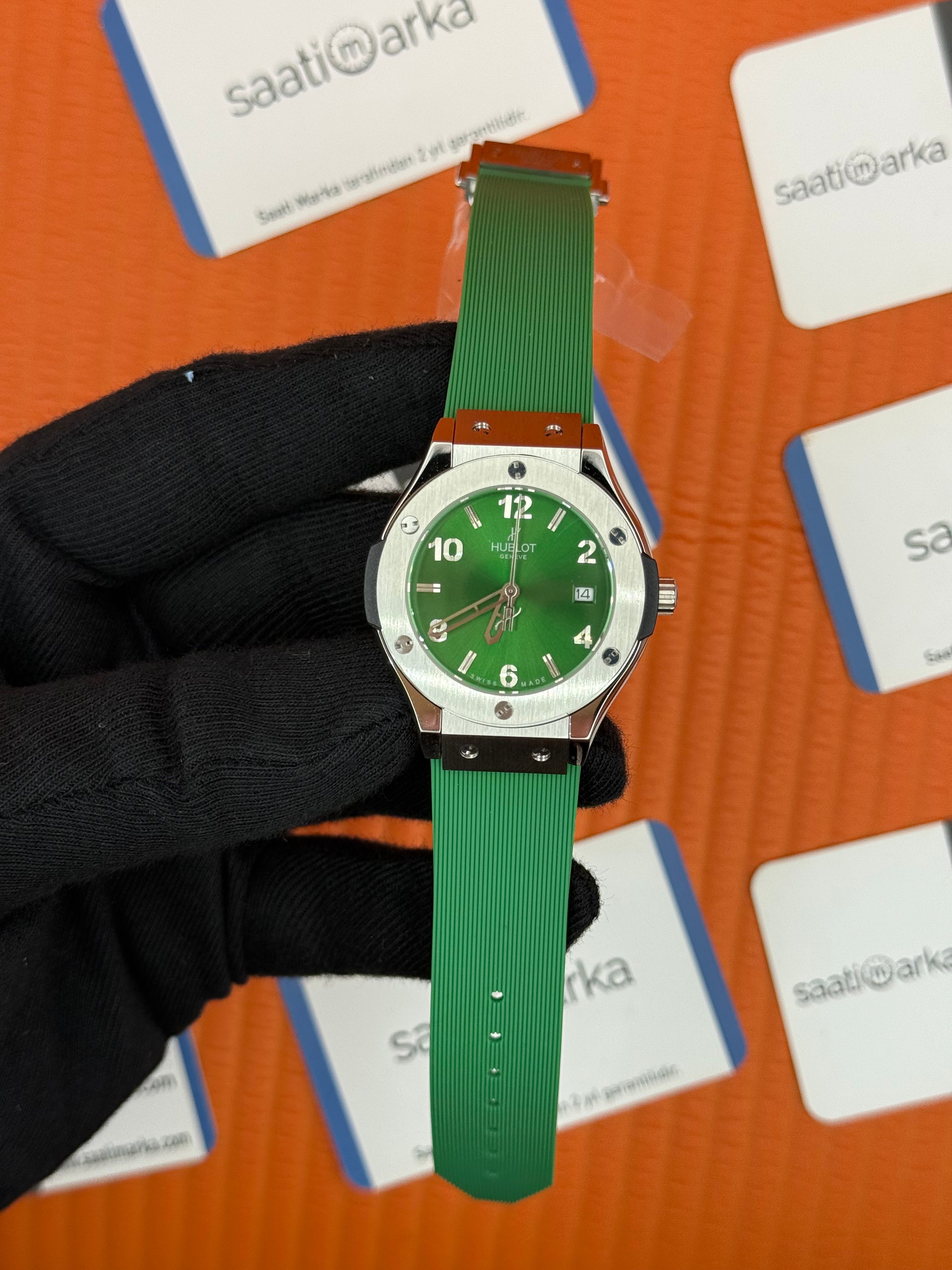 HUBLOT yeşil kadran yeşil kauçuk kordon silver kasa kadın kol saati