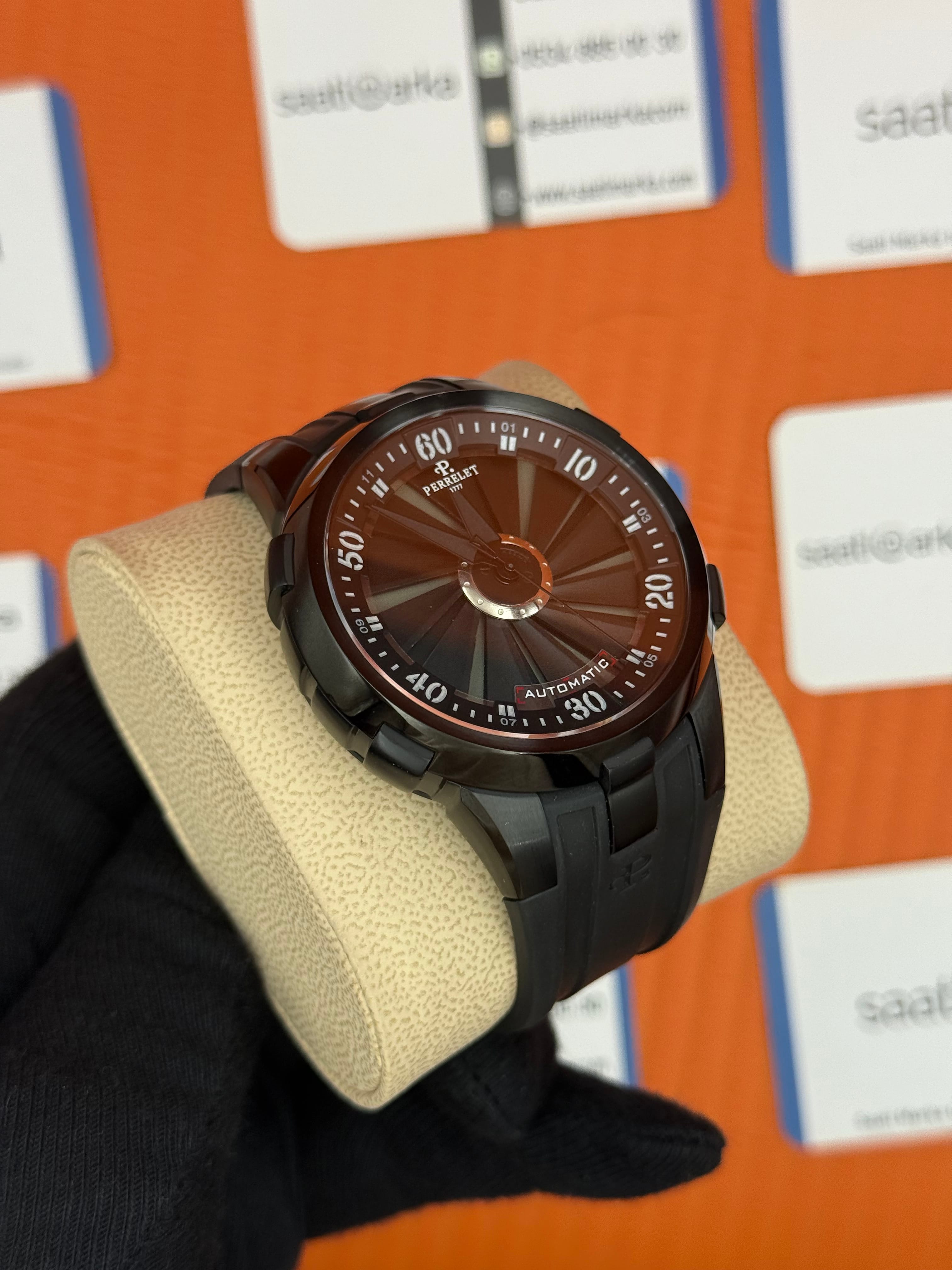 PERRELET turbine A1051/1 siyah kasa siyah kauçuk kordon erkek kol saati