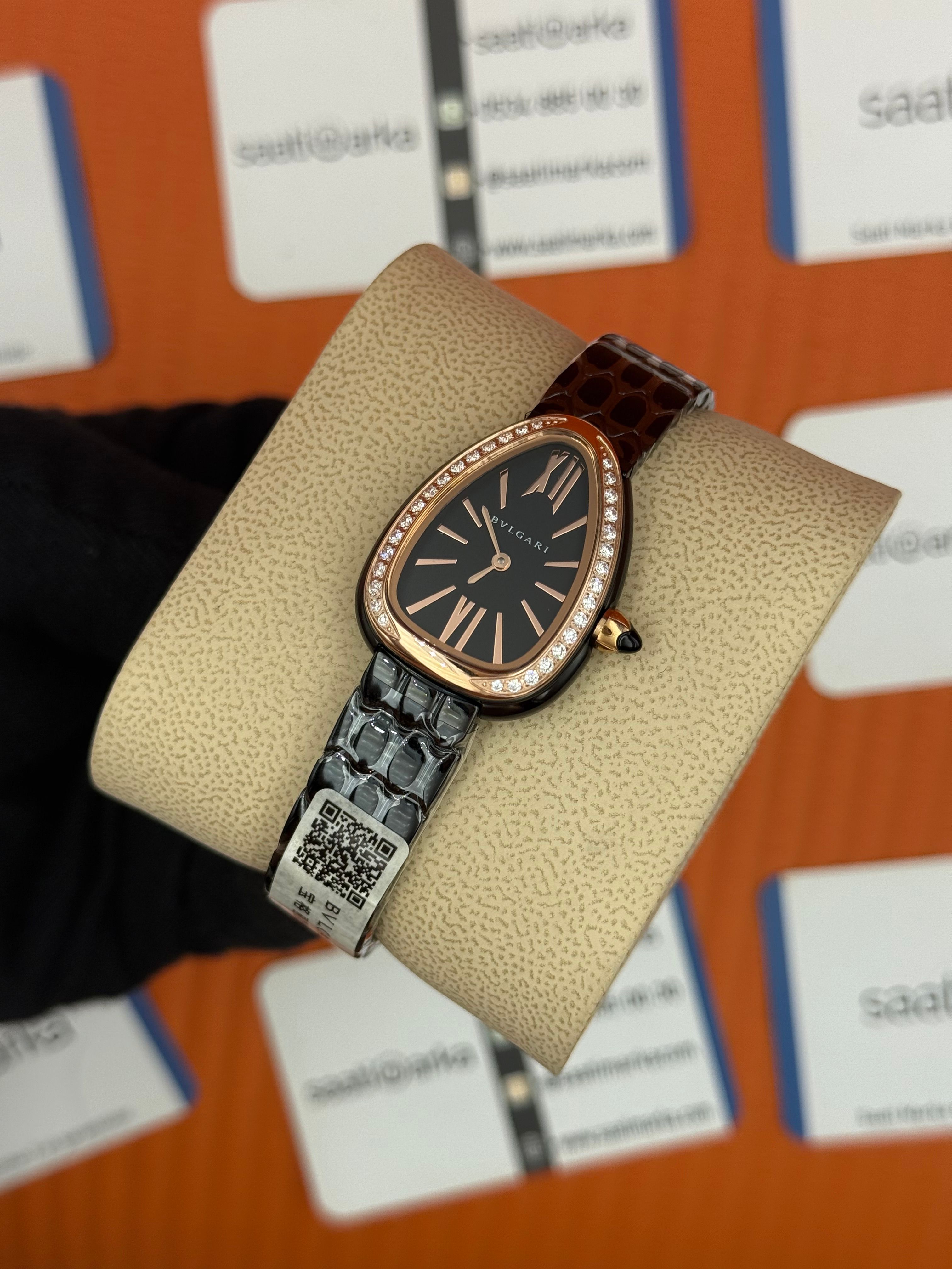 BVLGARİ serpenti seduttori taşlı bezel siyah kadran siyah kasa kordon kadın kol saati