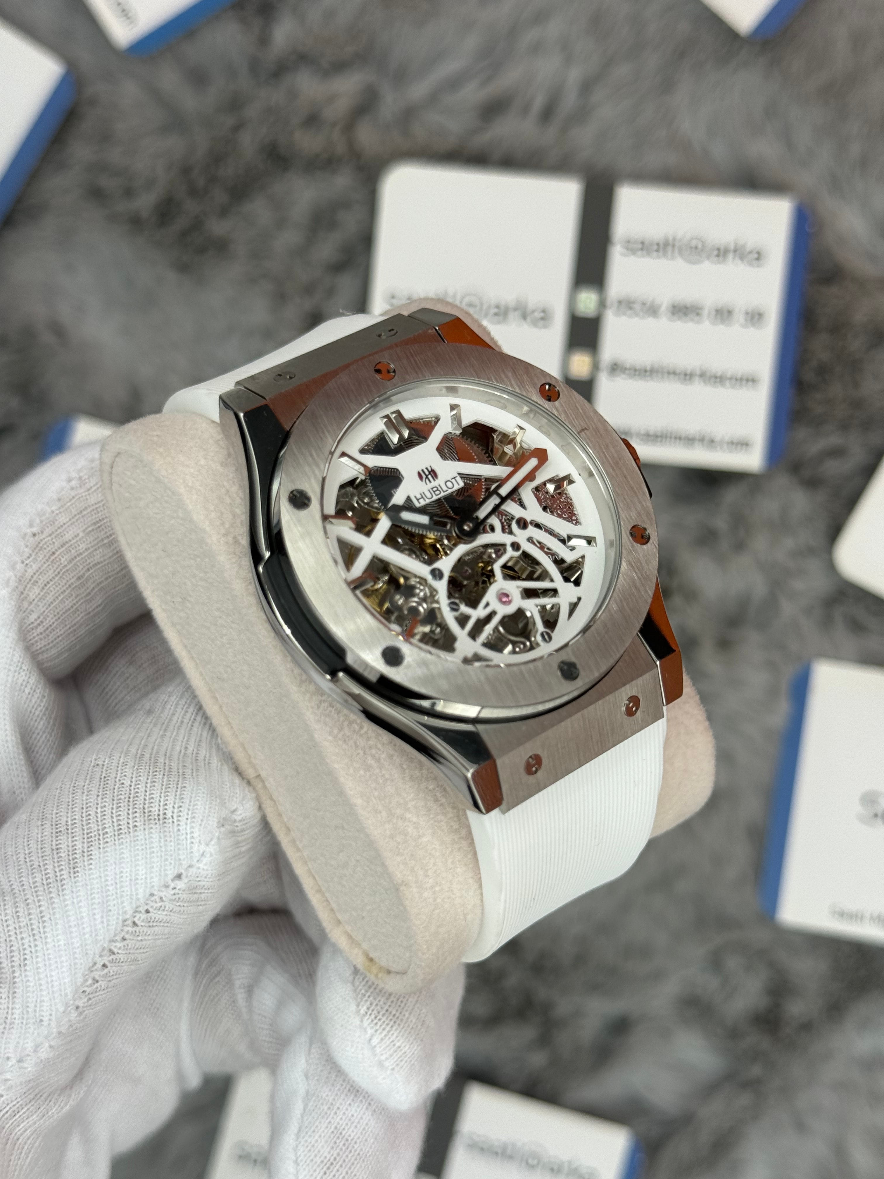 HUBLOT big bang tourbillon 41mm silver kasa beyaz kauçuk kordon erkek kol saati