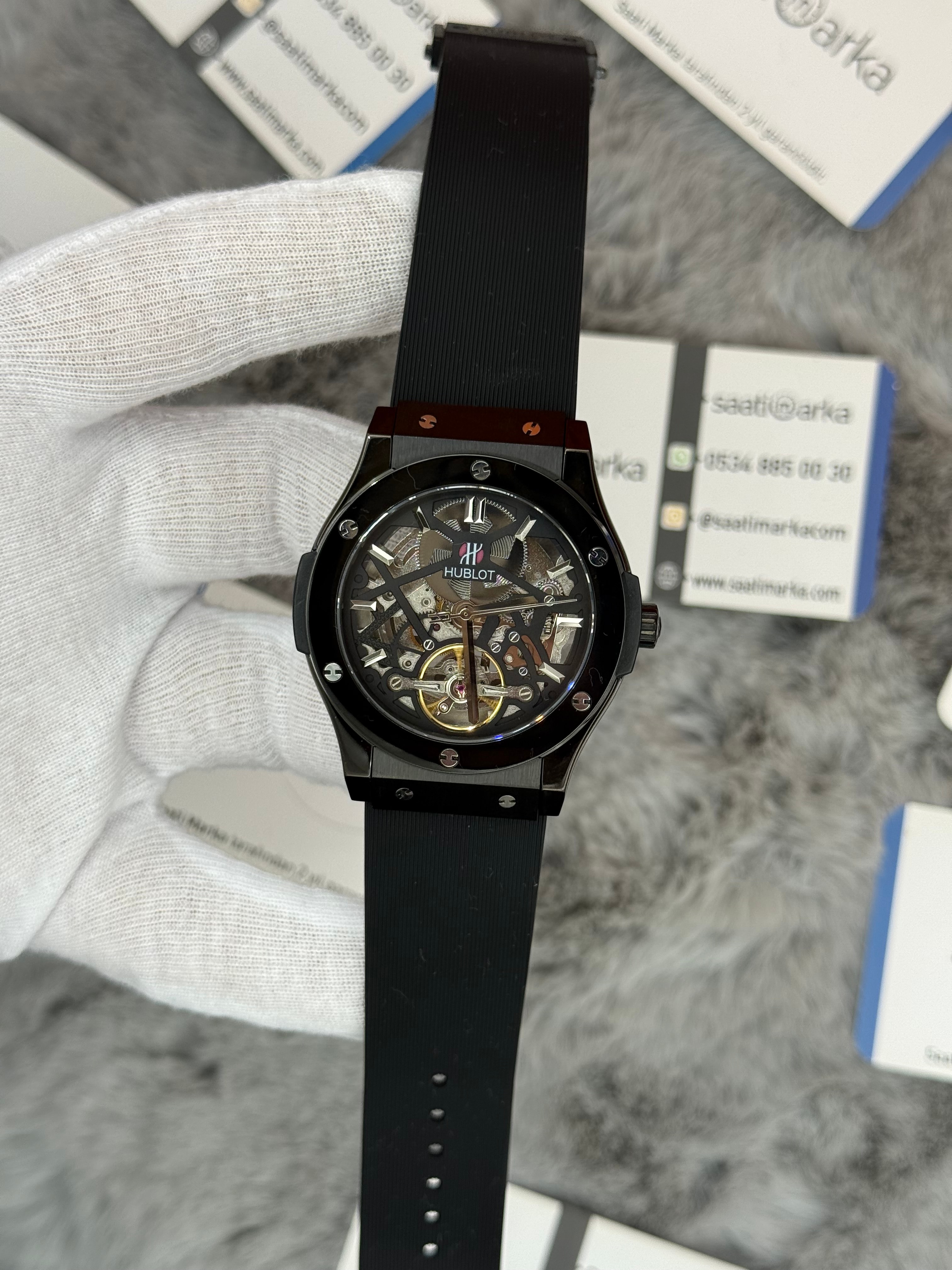 HUBLOT big bang tourbillon 41mm siyah kasa siyah kauçuk kordon erkek kol saati