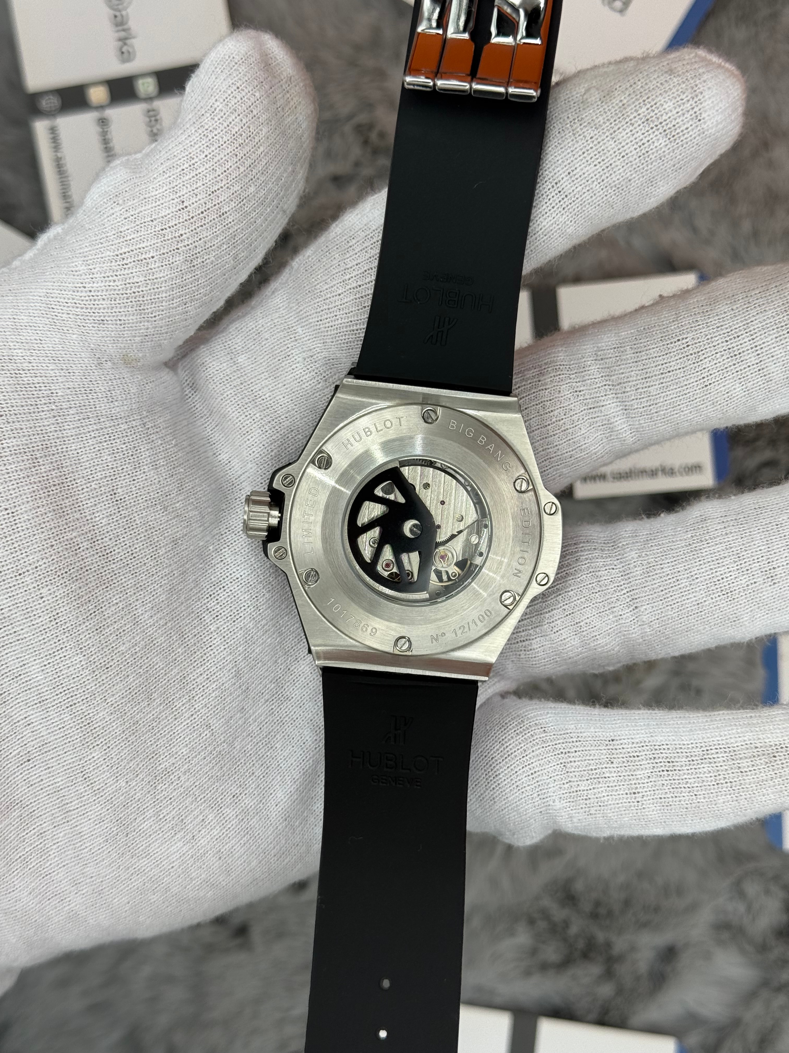 HUBLOT big bang tourbillon 42mm silver kasa mavi kauçuk ordon erkek kol saati