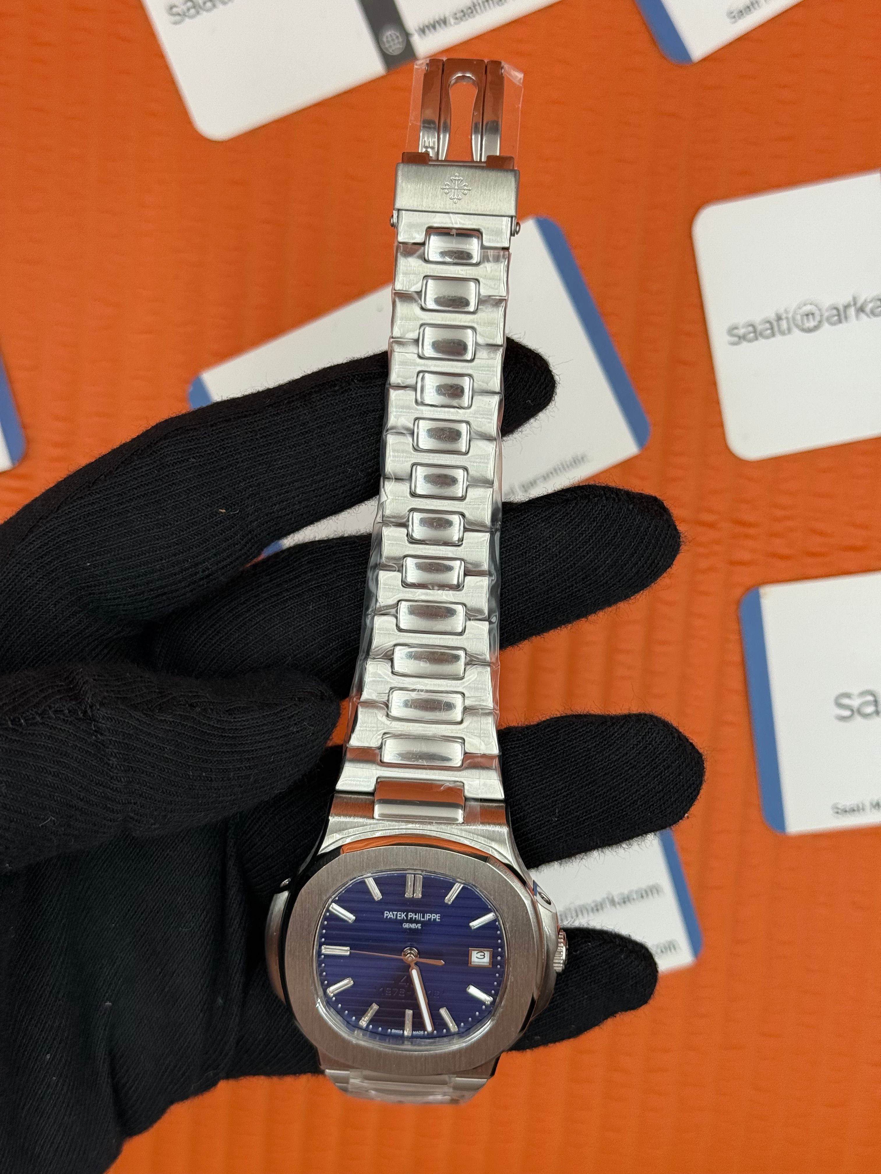 PATEK PHILIPPE nautilus blue dial silver kasa kordon