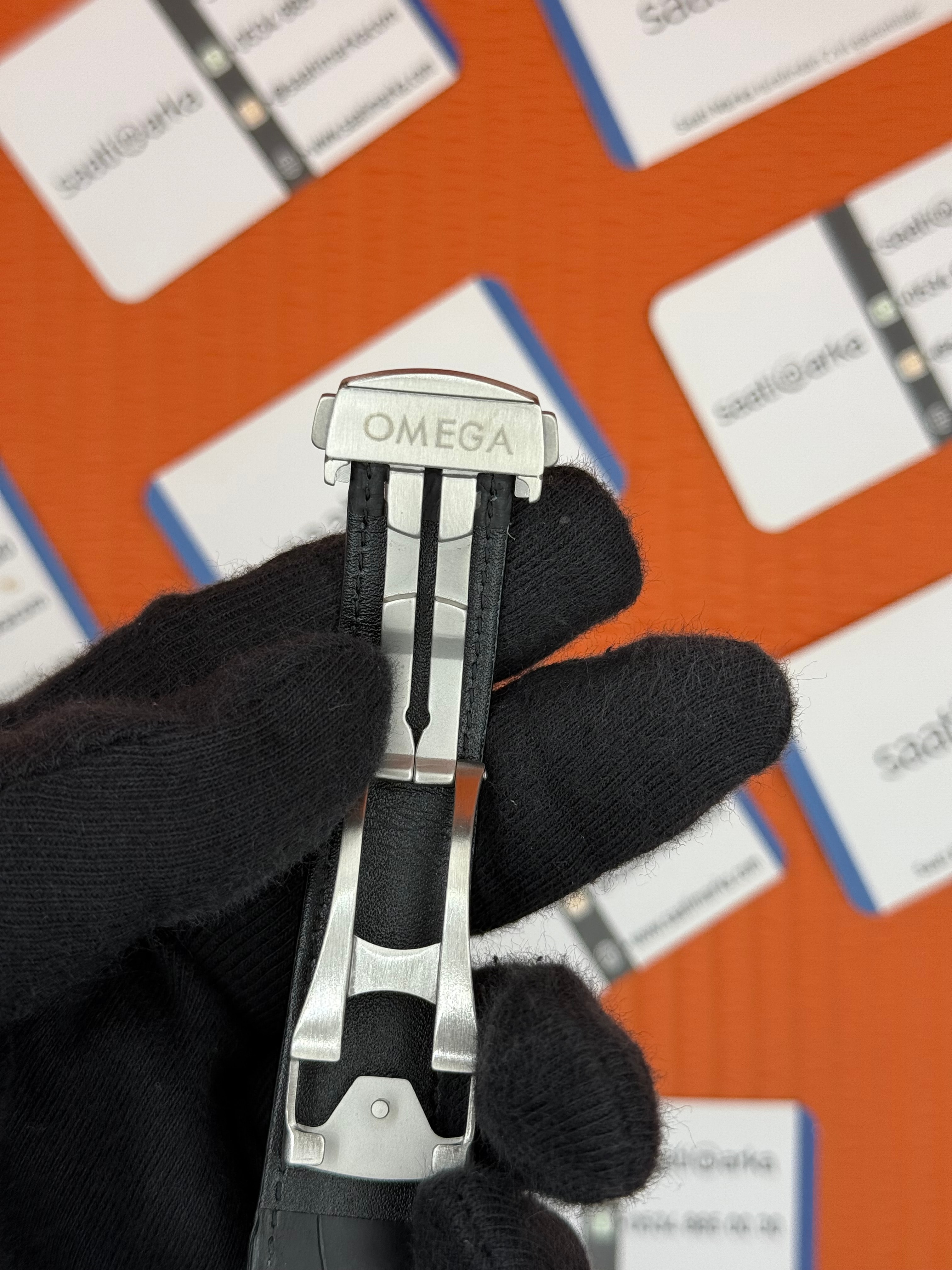 OMEGA SPEEDMASTER PORFESSIONAL DERİ SİYAH KORDON