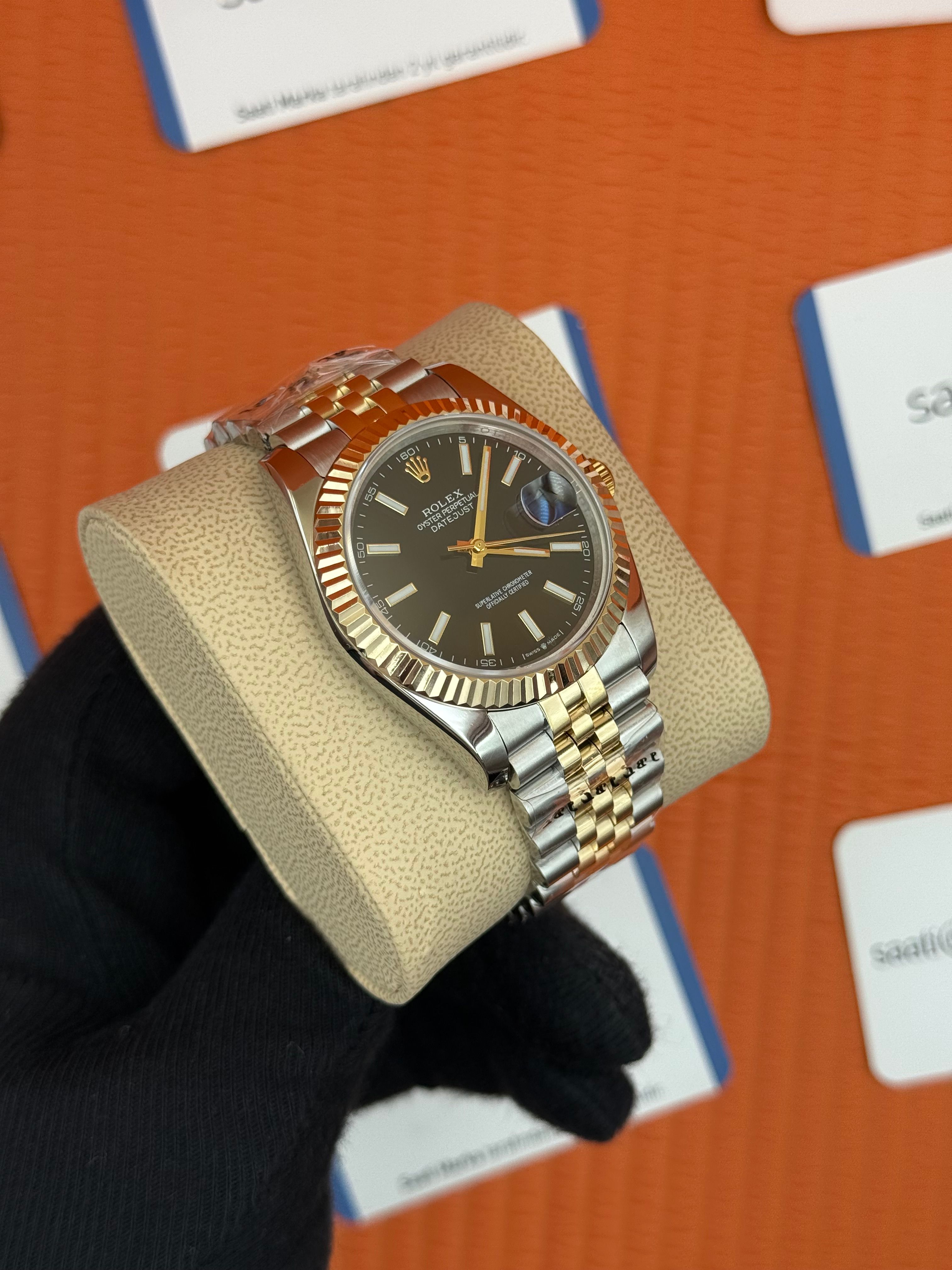 ROLEX Datejust black dial gold-silver jubilee kordon