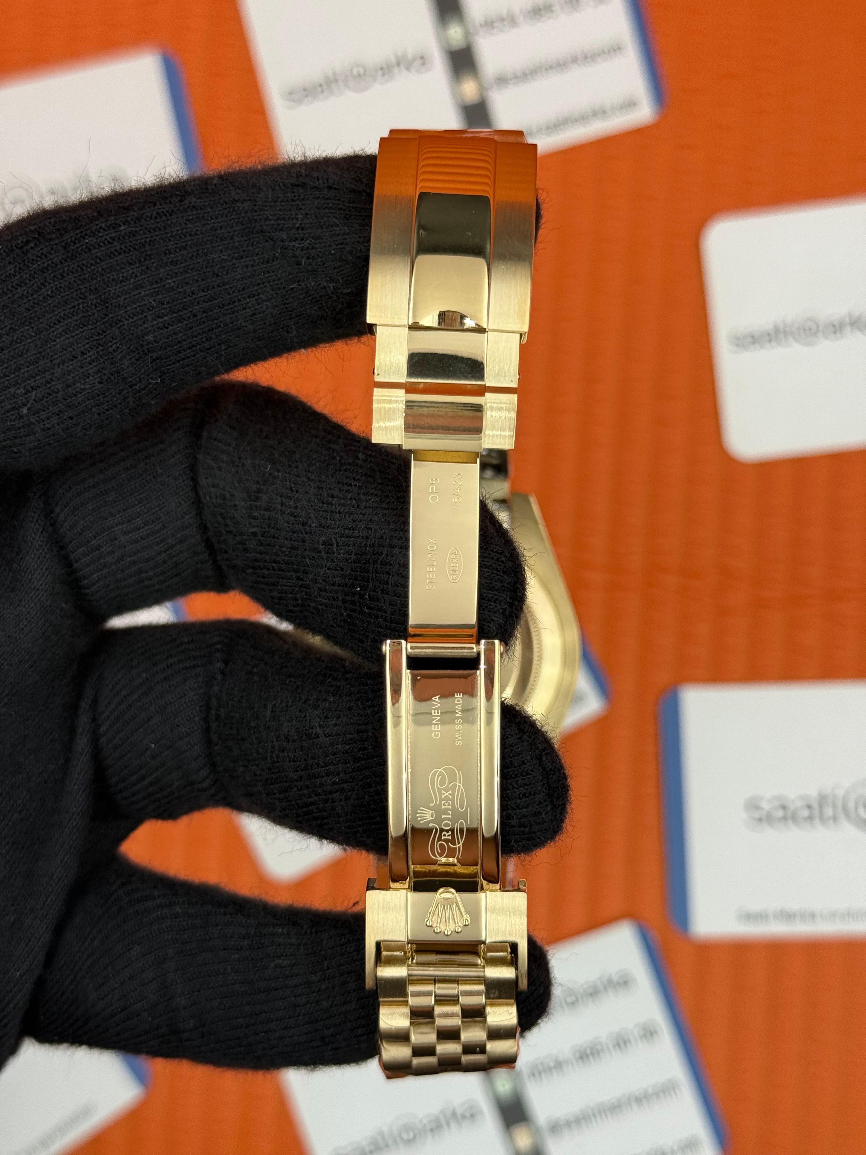 ROLEX Gmt Master black dial jubilee gold kordon 40mm