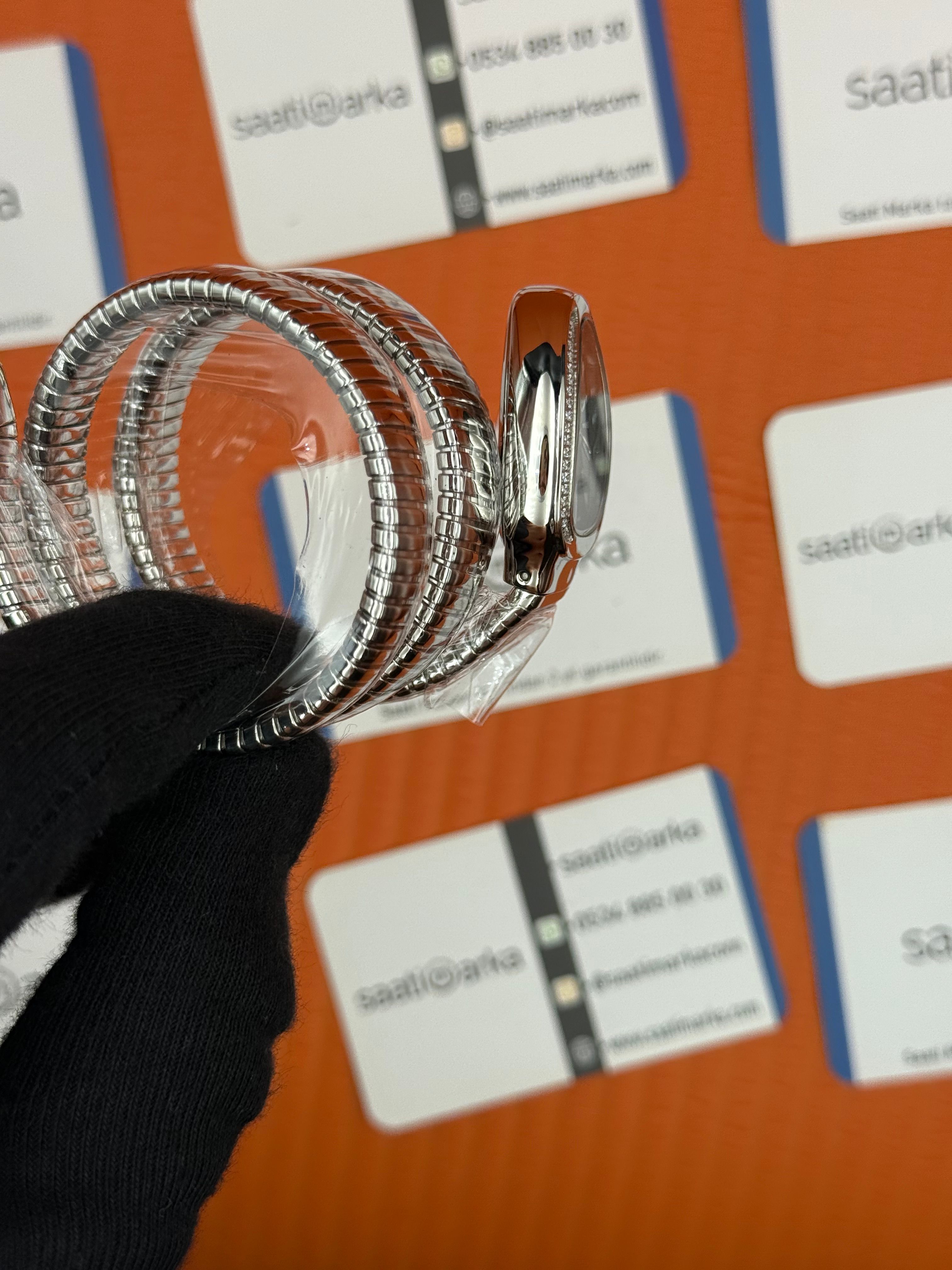 BVLGARİ serpenti çift sarma silver kordon taşlı bezel siyah kadran kadın kol saati