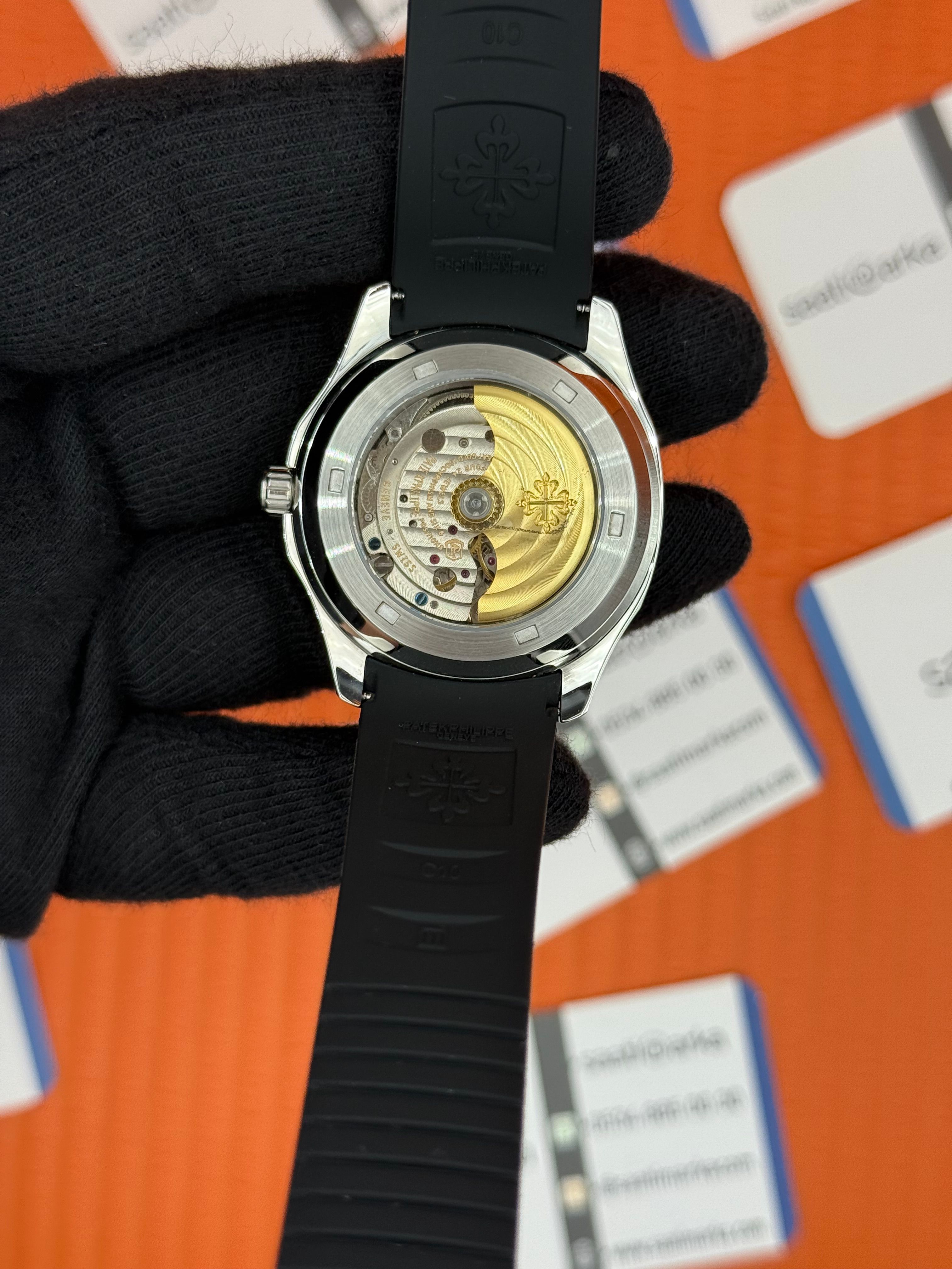 PATEK PHILIPPE AQUANAUT SİYAH KADRAN SİLVER KASA SİYAH KAUÇUK KORDON 