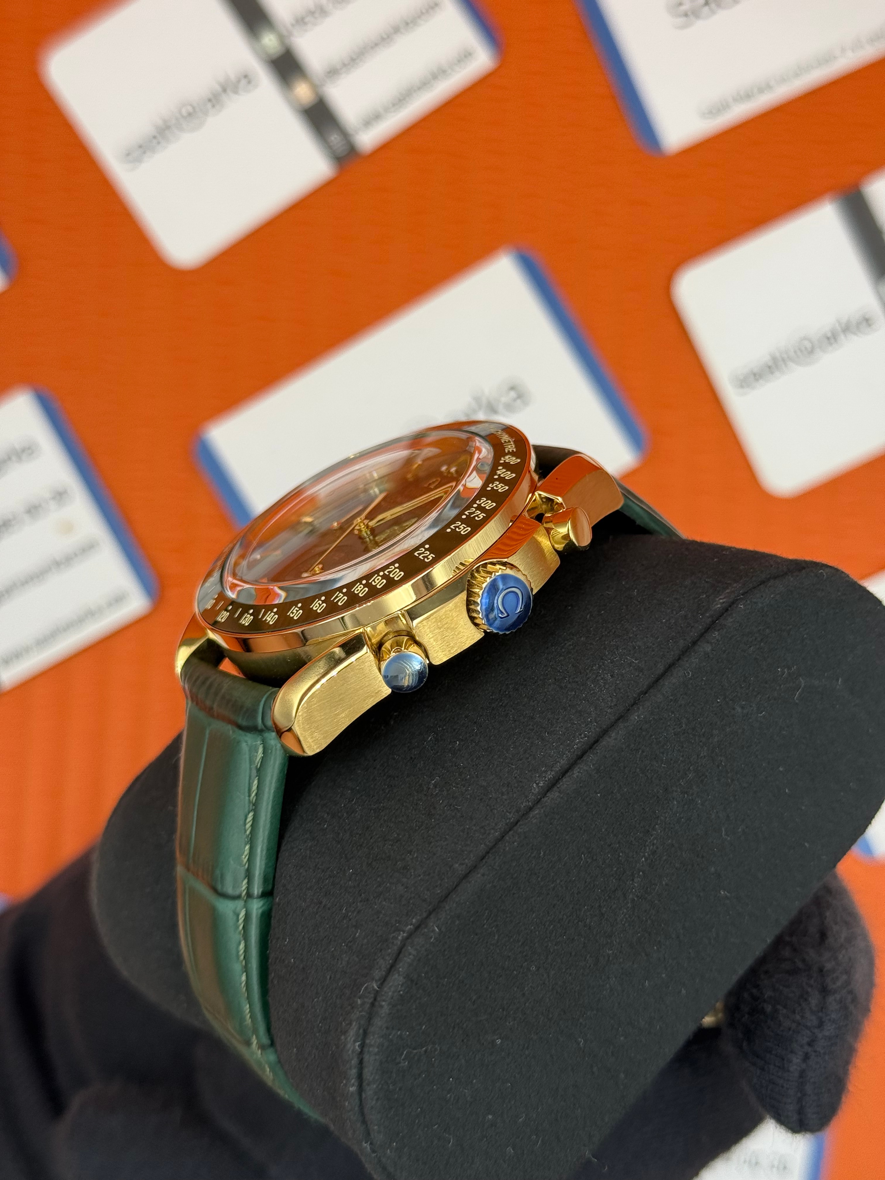 OMEGA SPEEDMASTER PROFESSIONAL YEŞİL KORDON YEŞİL KADRAN GOLD KASA