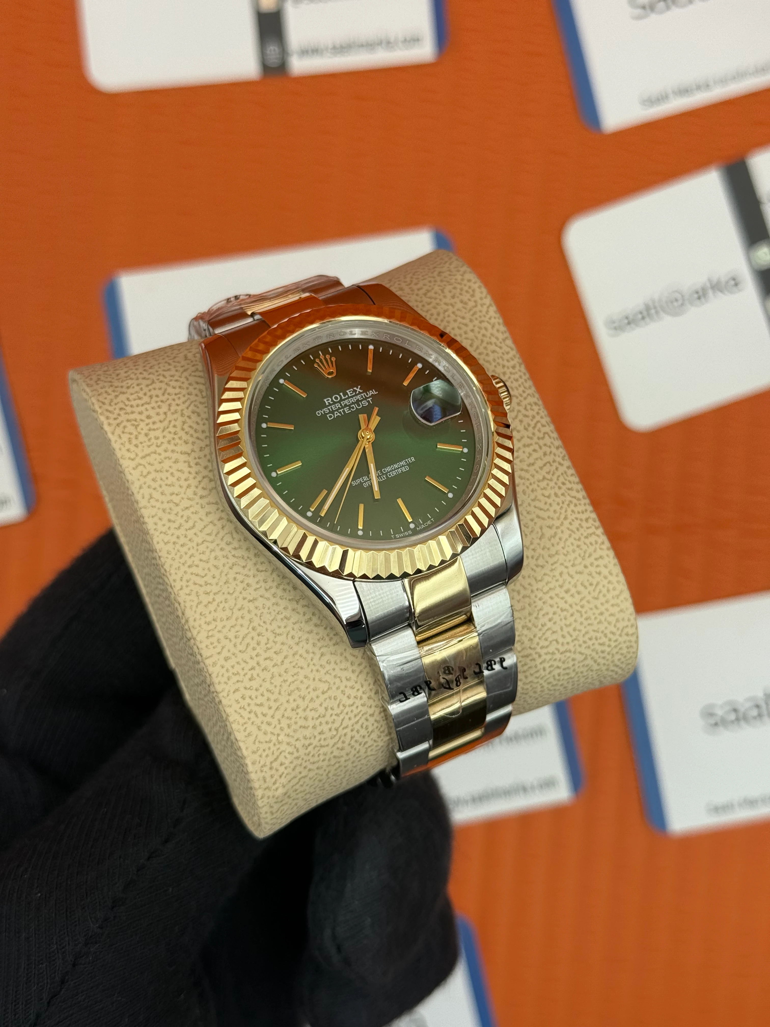 ROLEX Datejust green dial gold-silver oyster kordon