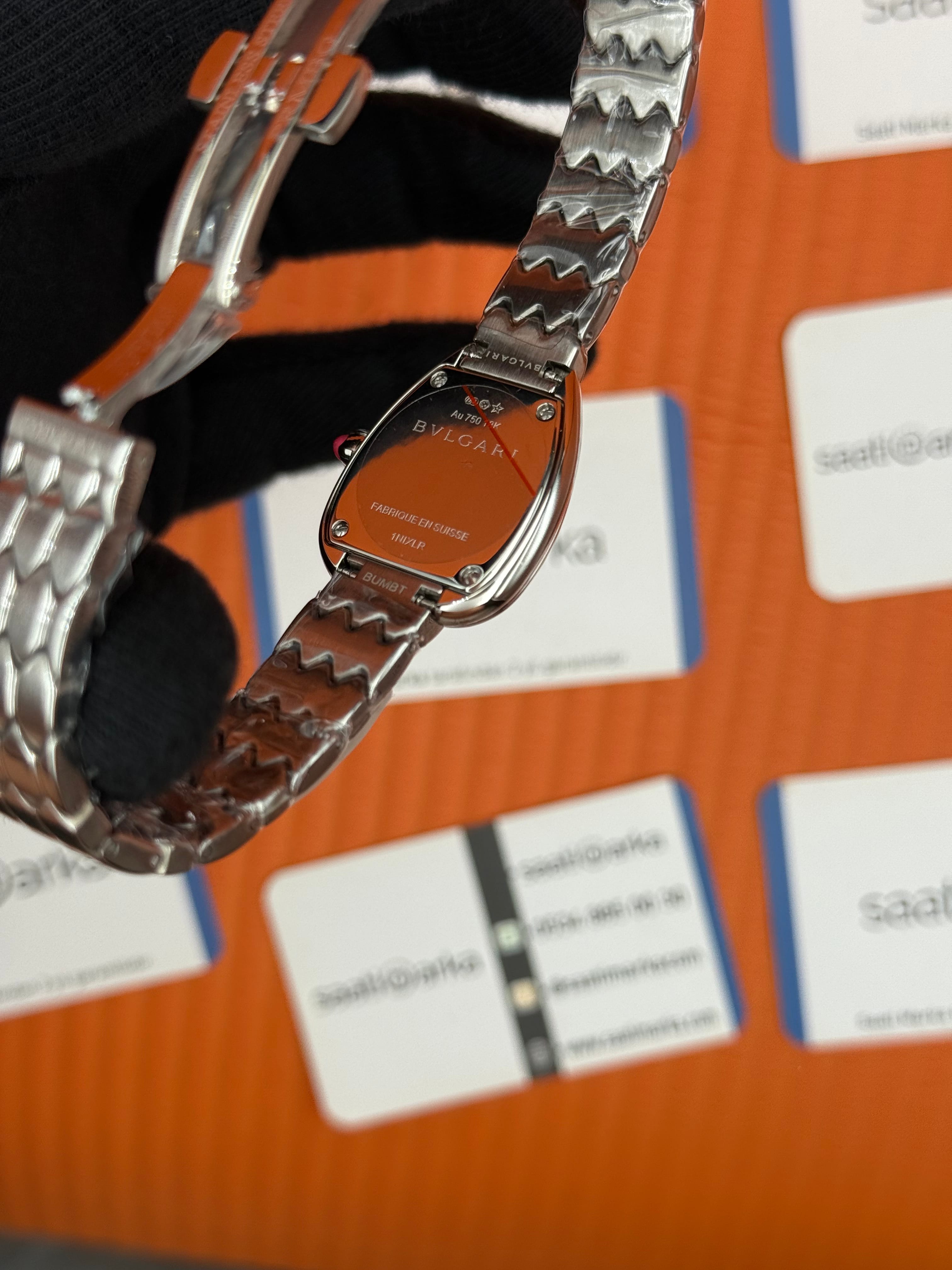BVLGARİ serpenti seduttori taşlı bezel beyaz kadran silver kasa kordon kadın kol saati