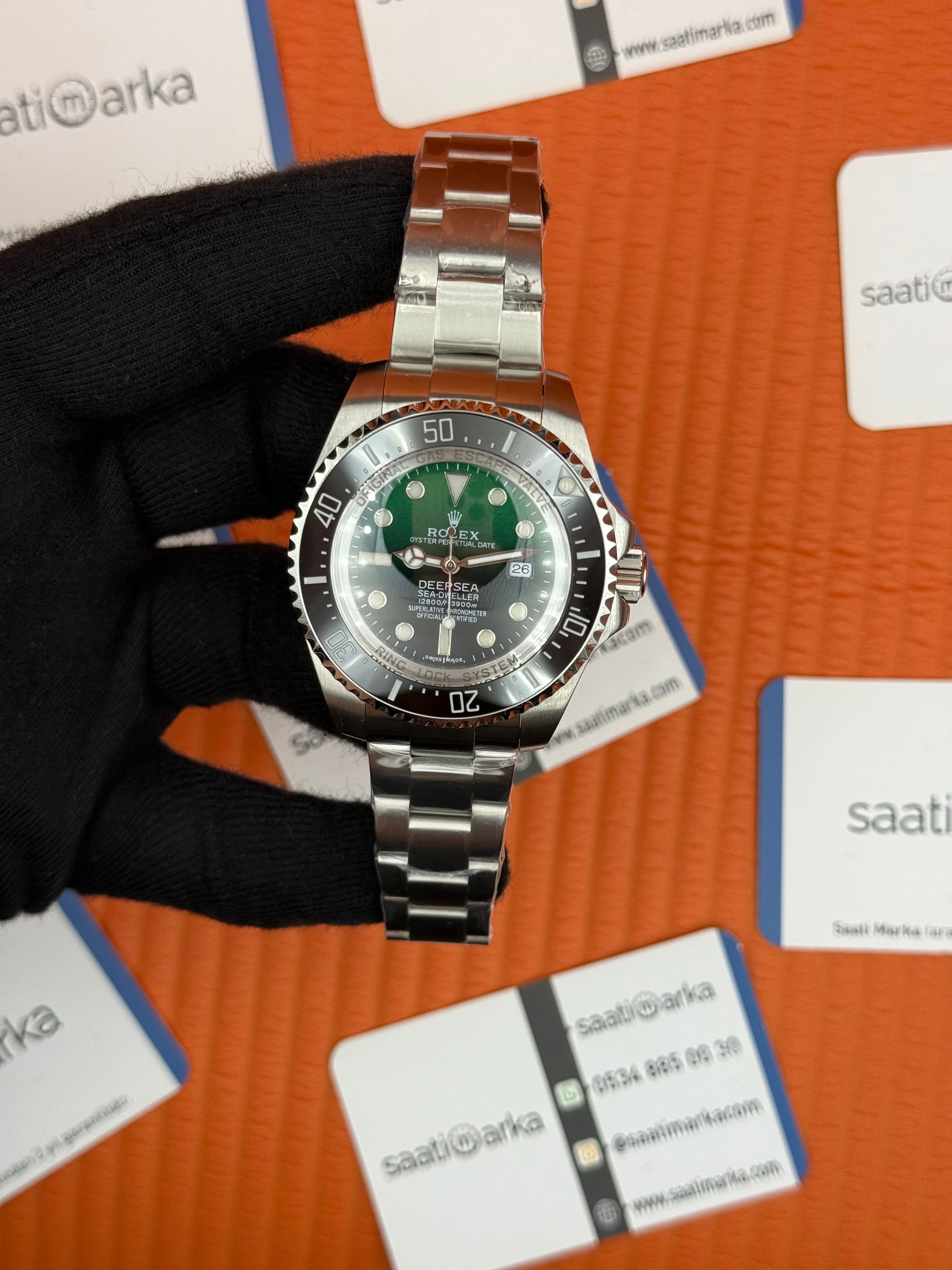 ROLEX Deepsea oyster date green black dial silver kasa-kordon