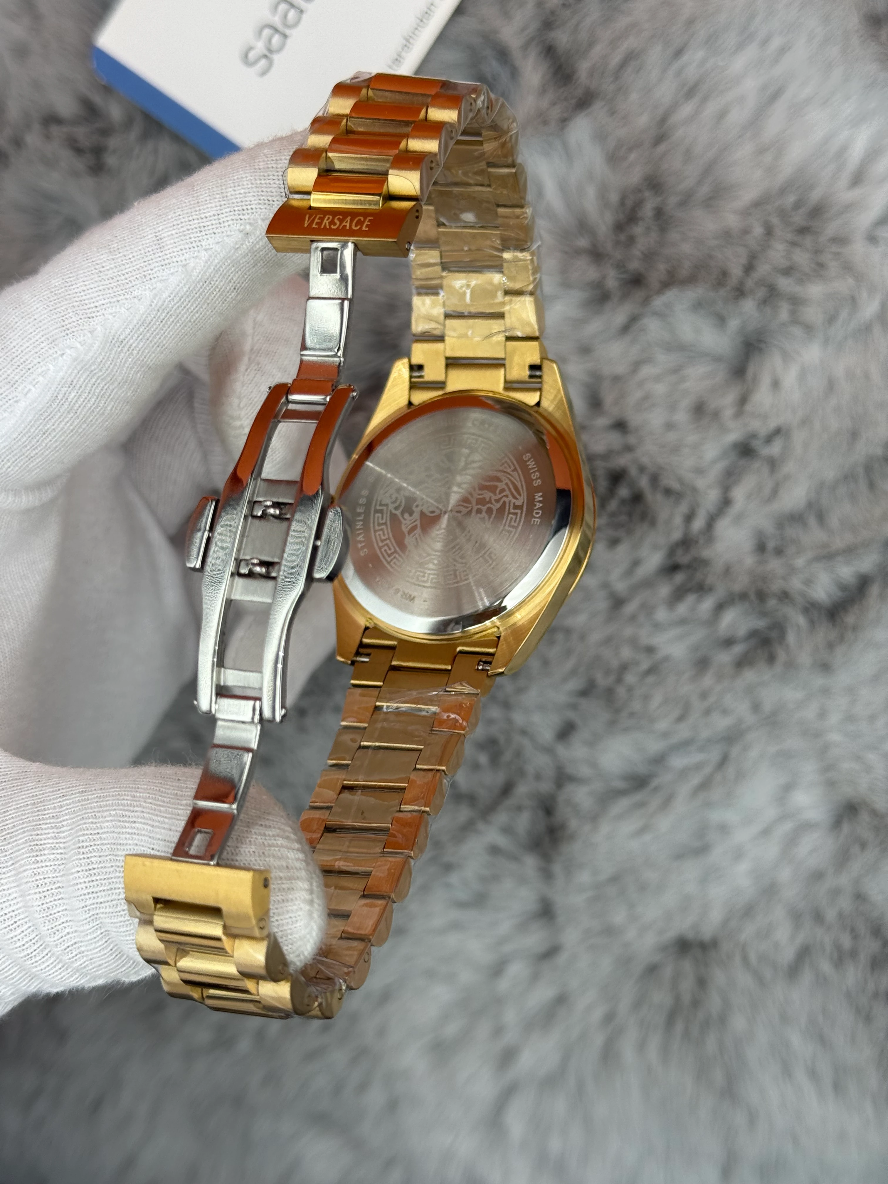 VERSACE 40MM SİYAH KADRAN GOLD KASA KORDON ERKEK KOL SAATİ