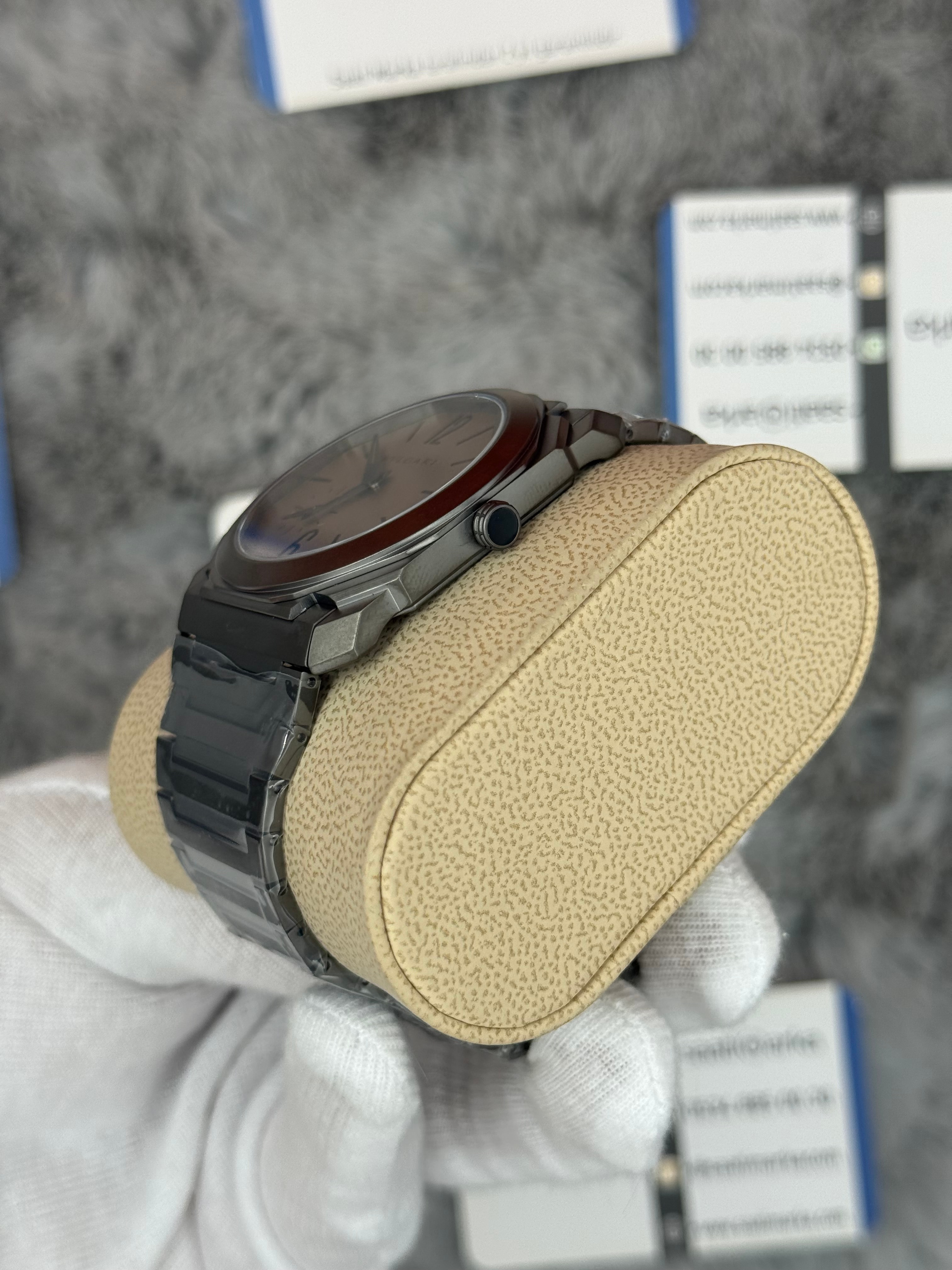 BVLGARİ octo antrasit 40mm erkek kol saati