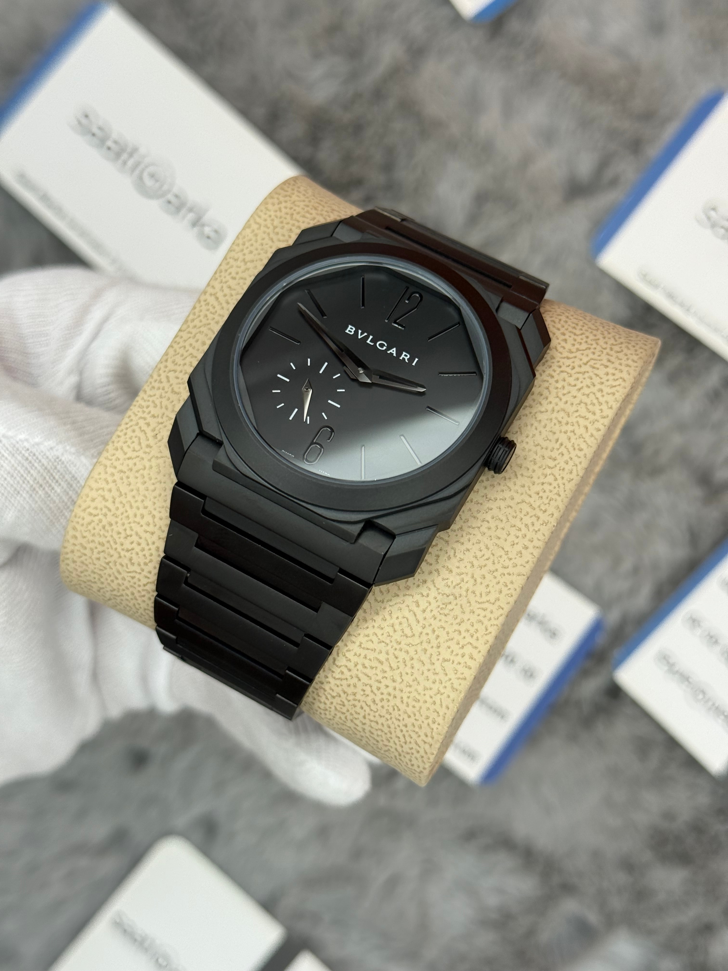 BVLGARİ octo 40mm dark black erkek kol saati