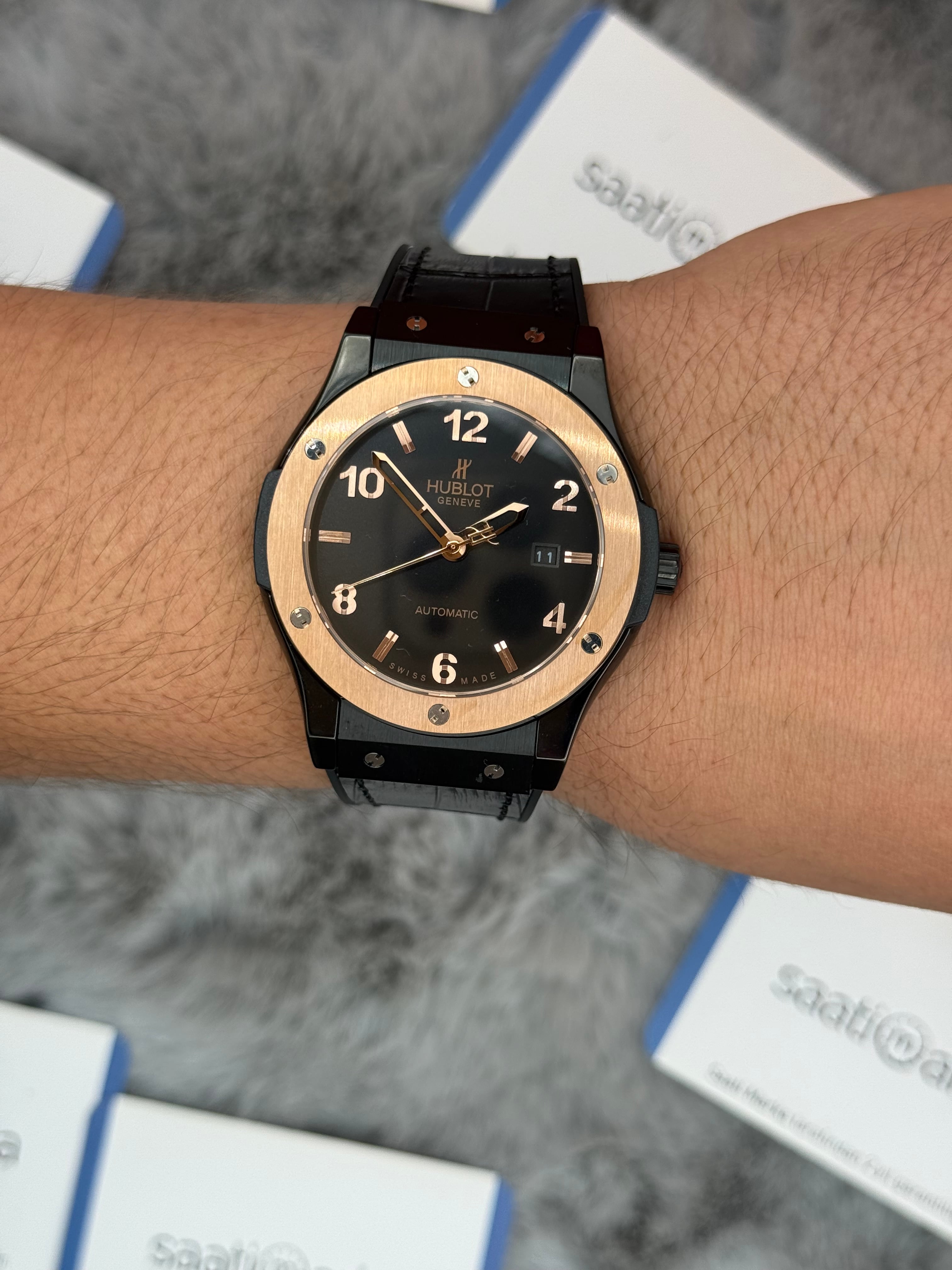 HUBLOT vendome 41mm siyah kasa siyah kadran siyah deri kordon erkek kol saati