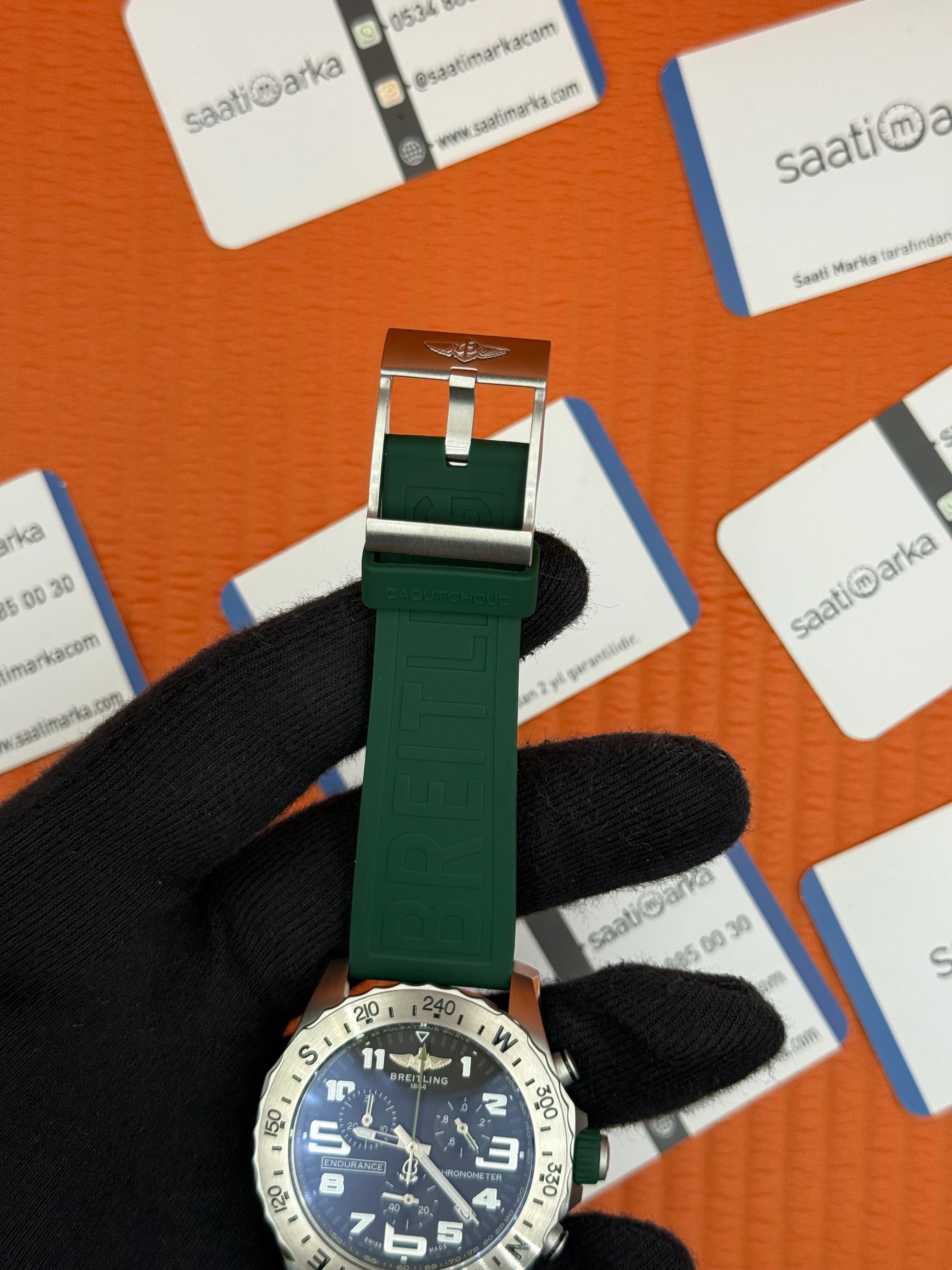 BREITLING Endurnace yeşil kauçuk kordon siyah kadran çelik kasa