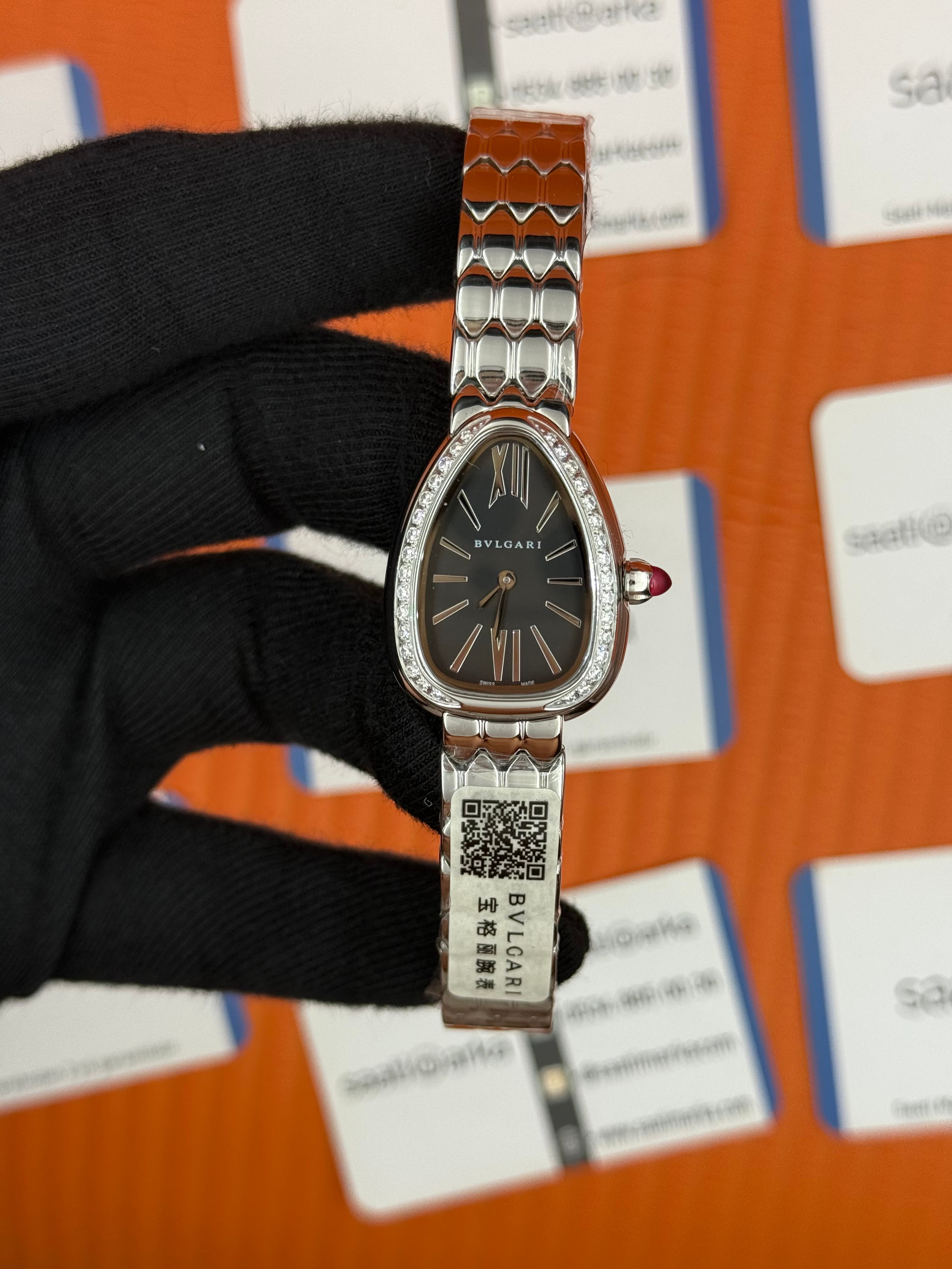 BVLGARİ serpenti seduttori taşlı bezel siyah kadran silver kasa kordon kadın kol saati