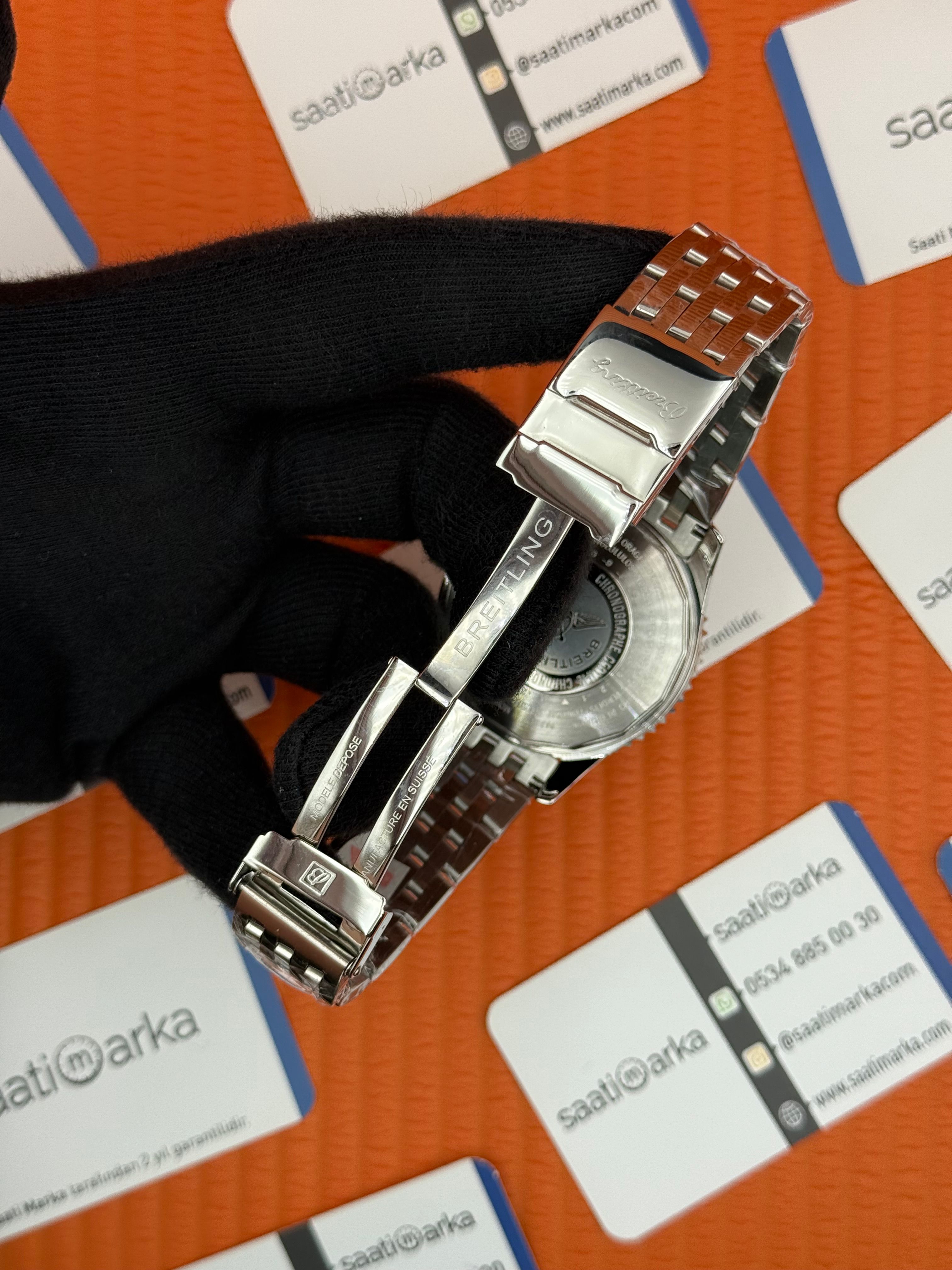 BREITLING Navitimer siyah kadran çelik kasa-kordon