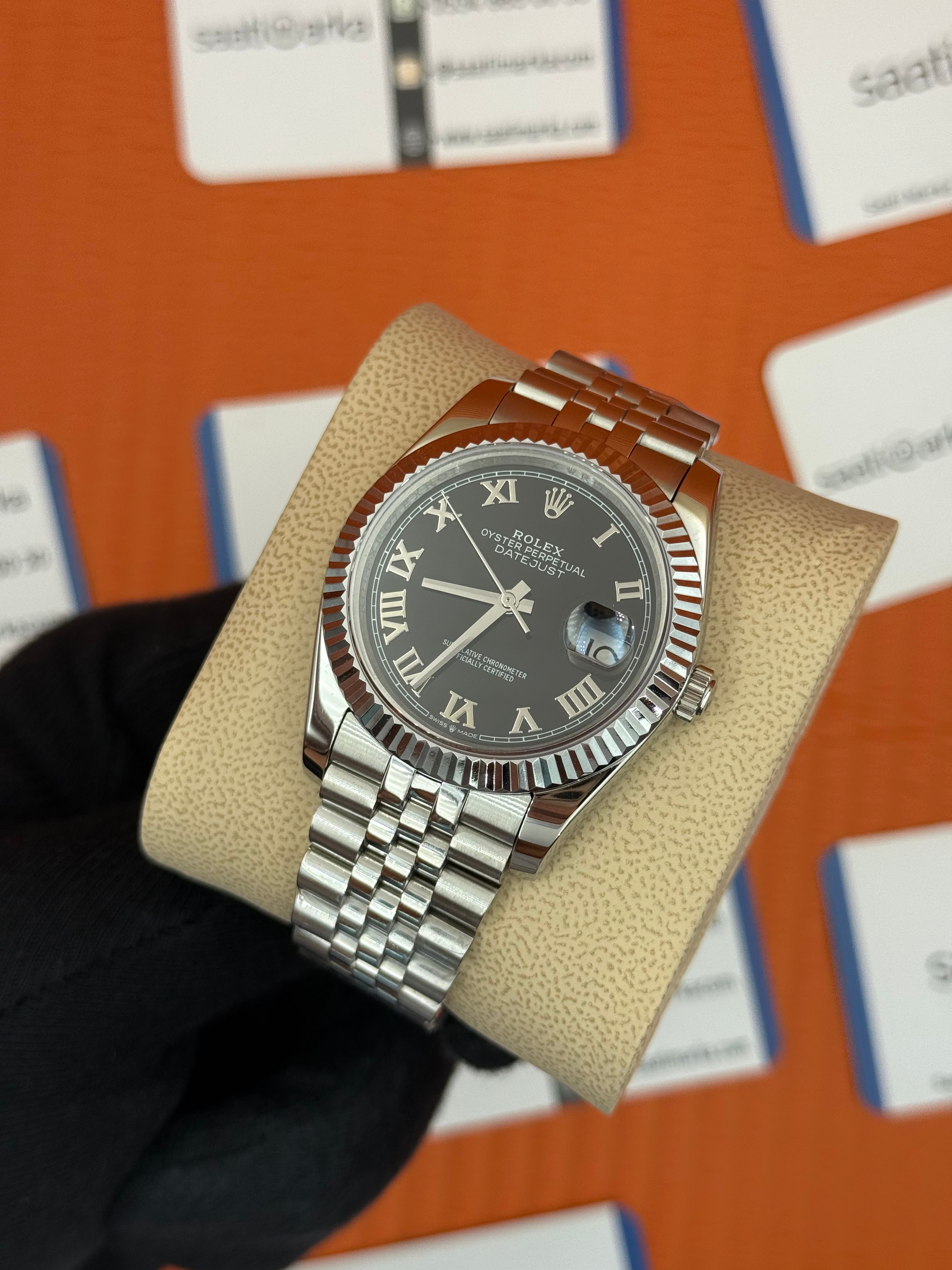 ROLEX Datejust  roma rakamlı black dial silver jubilee kordon