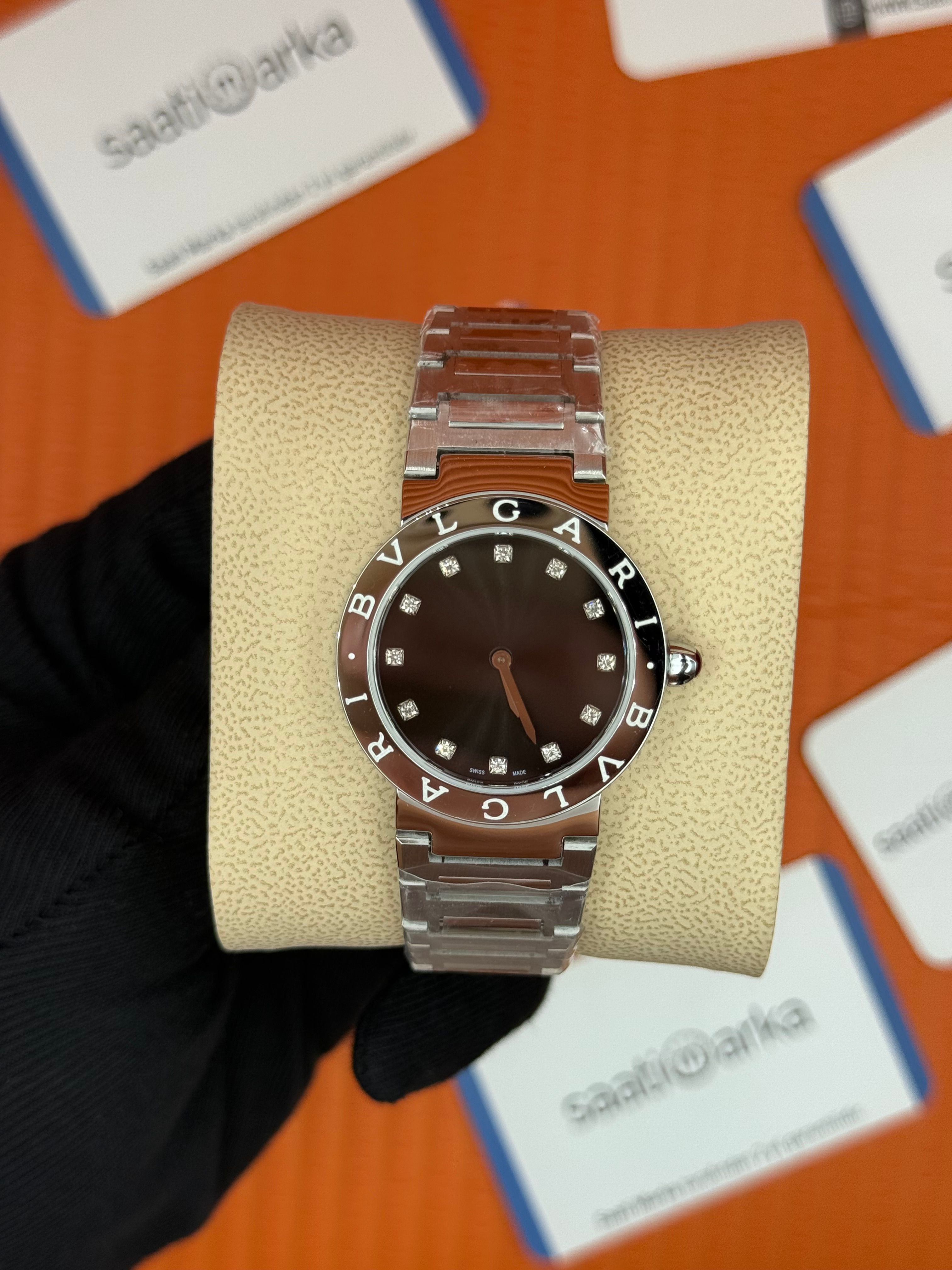 BVLGARI siyah baget taşlı kadran silver kasa kordon kadın kol saati