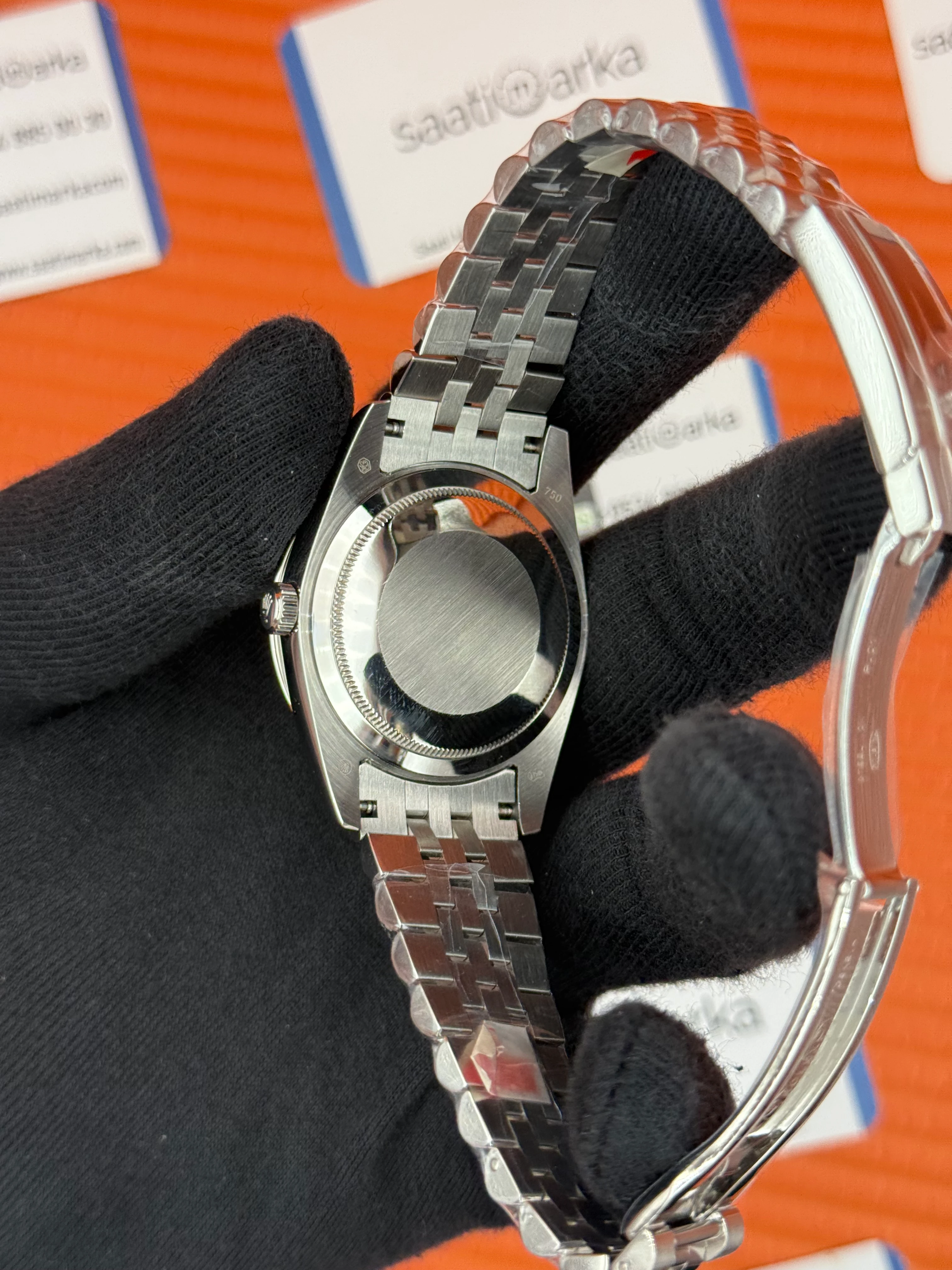 ROLEX Day Date taşlı bezel roma rakamlı beyaz kadran silver jubilee kordon