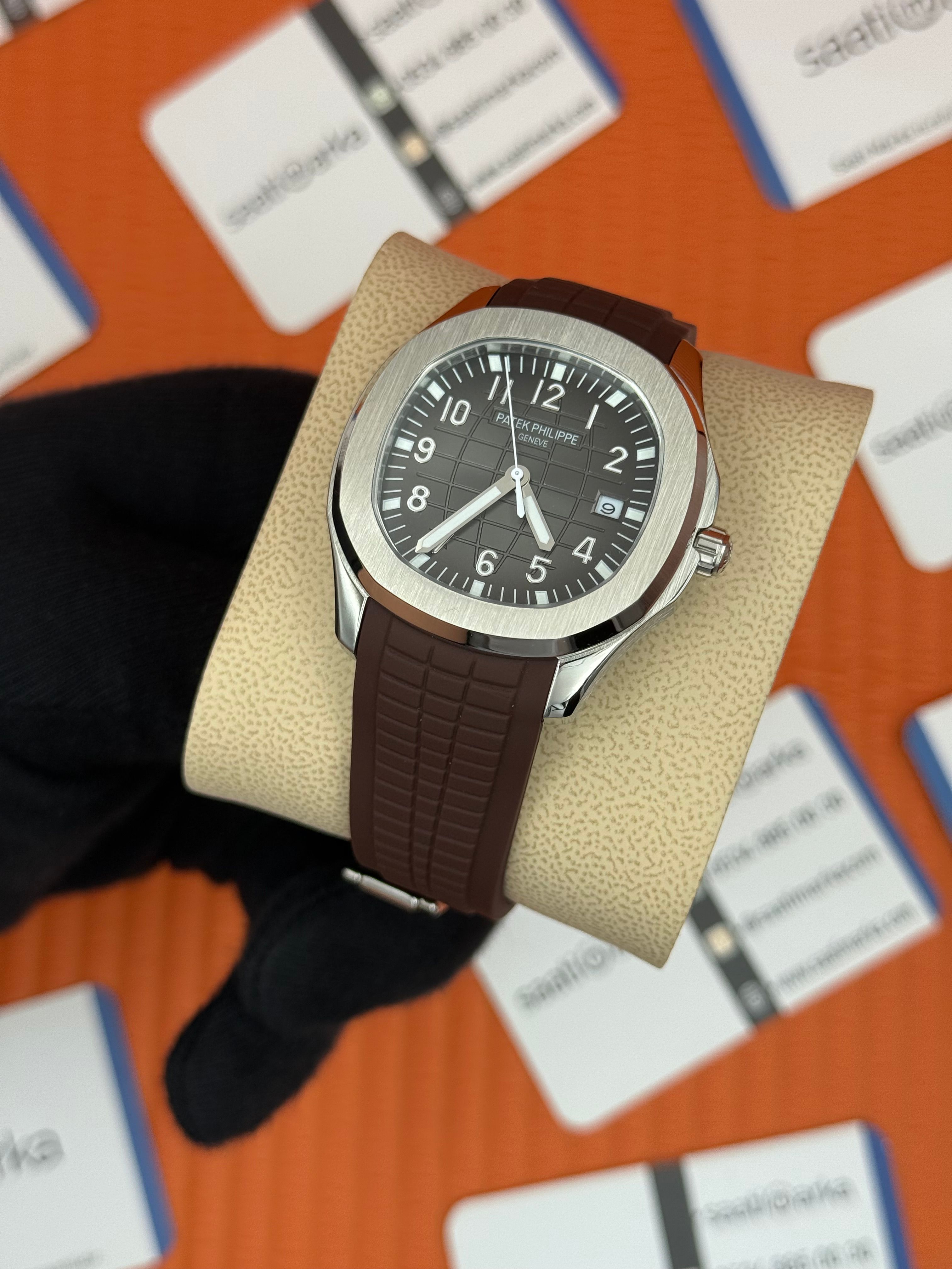 PATEK PHILIPPE AQUANAUT GRİ KADRAN SİLVER KASA KAHVERENGİ KAUÇUK KORDON 