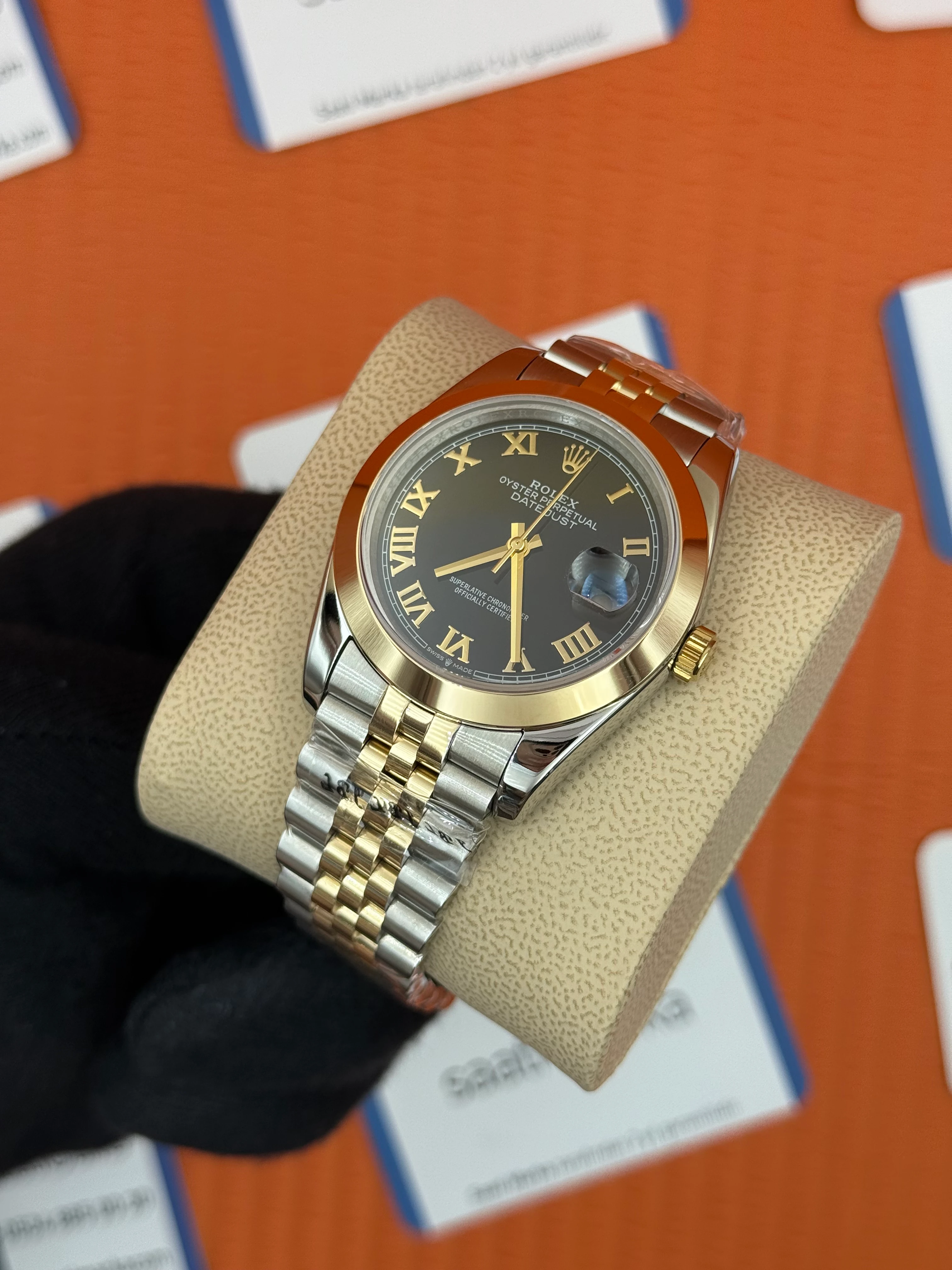 ROLEX Datejust roma rakamlı black dial gold-silver jubilee kordon