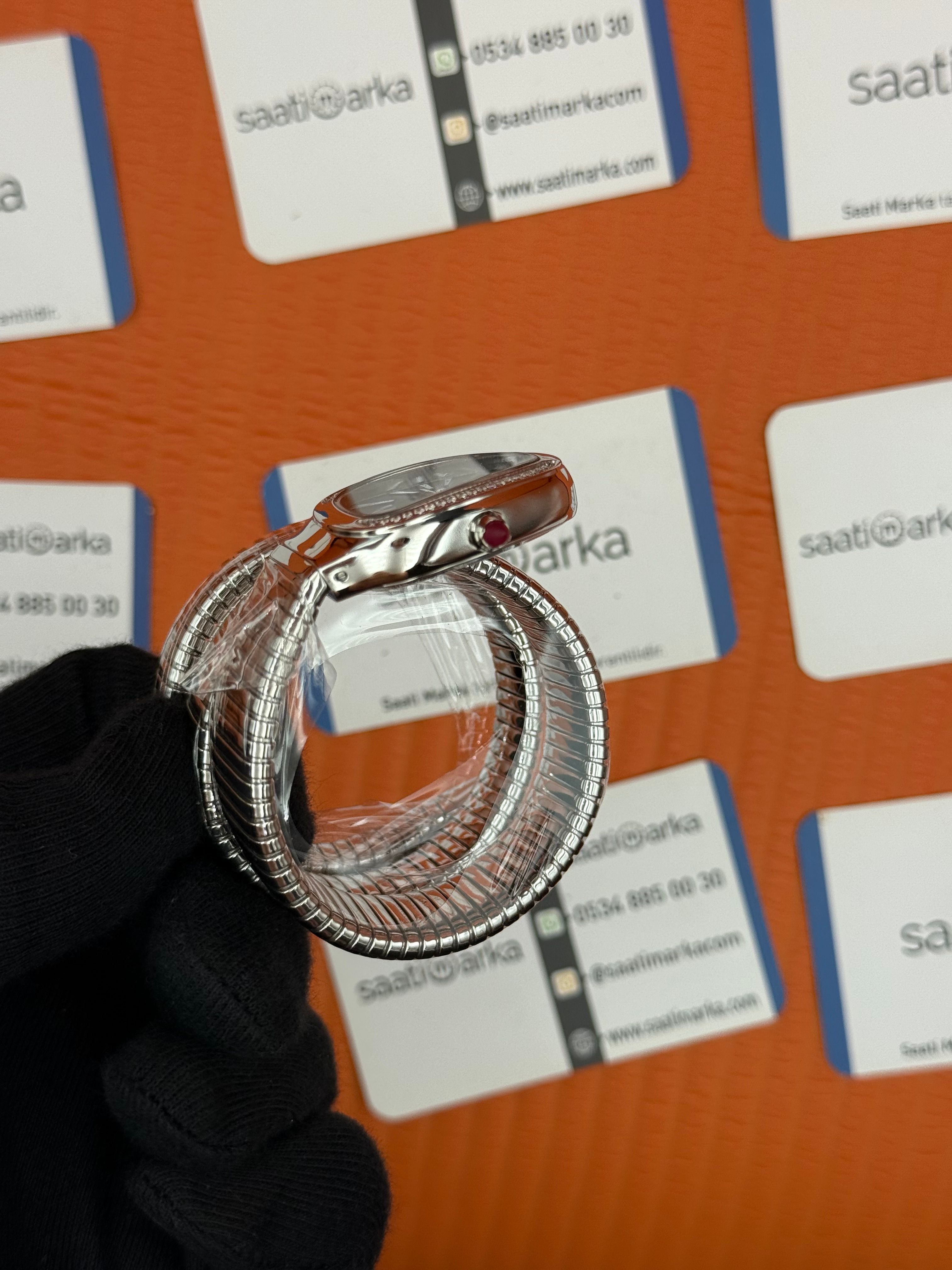 BVLGARİ serpenti çift sarma silver kordon taşlı bezel siyah kadran kadın kol saati