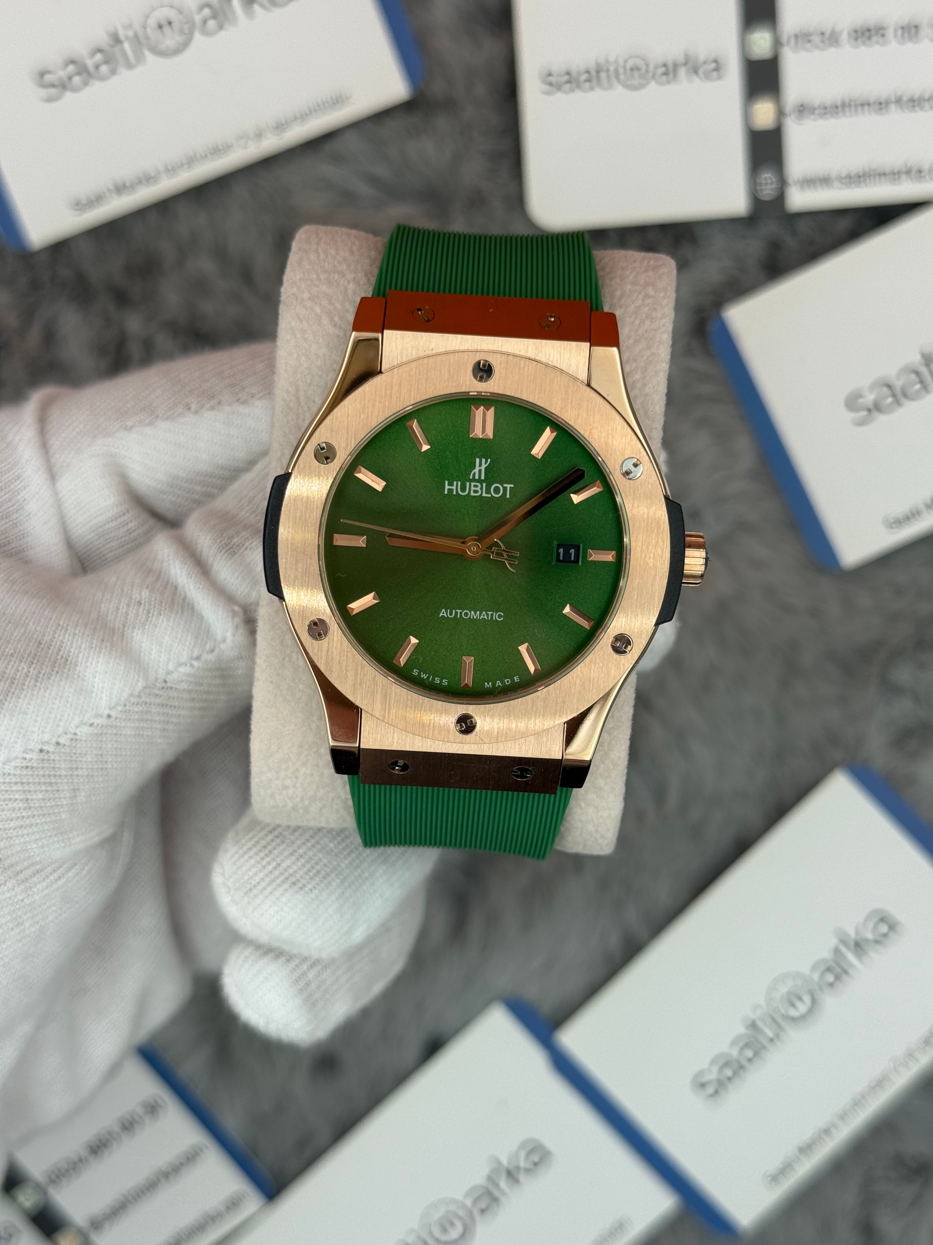 HUBLOT vendome 41mm rose kasa yeşil kadran yeşil kauçuk kordon erkek kol saati