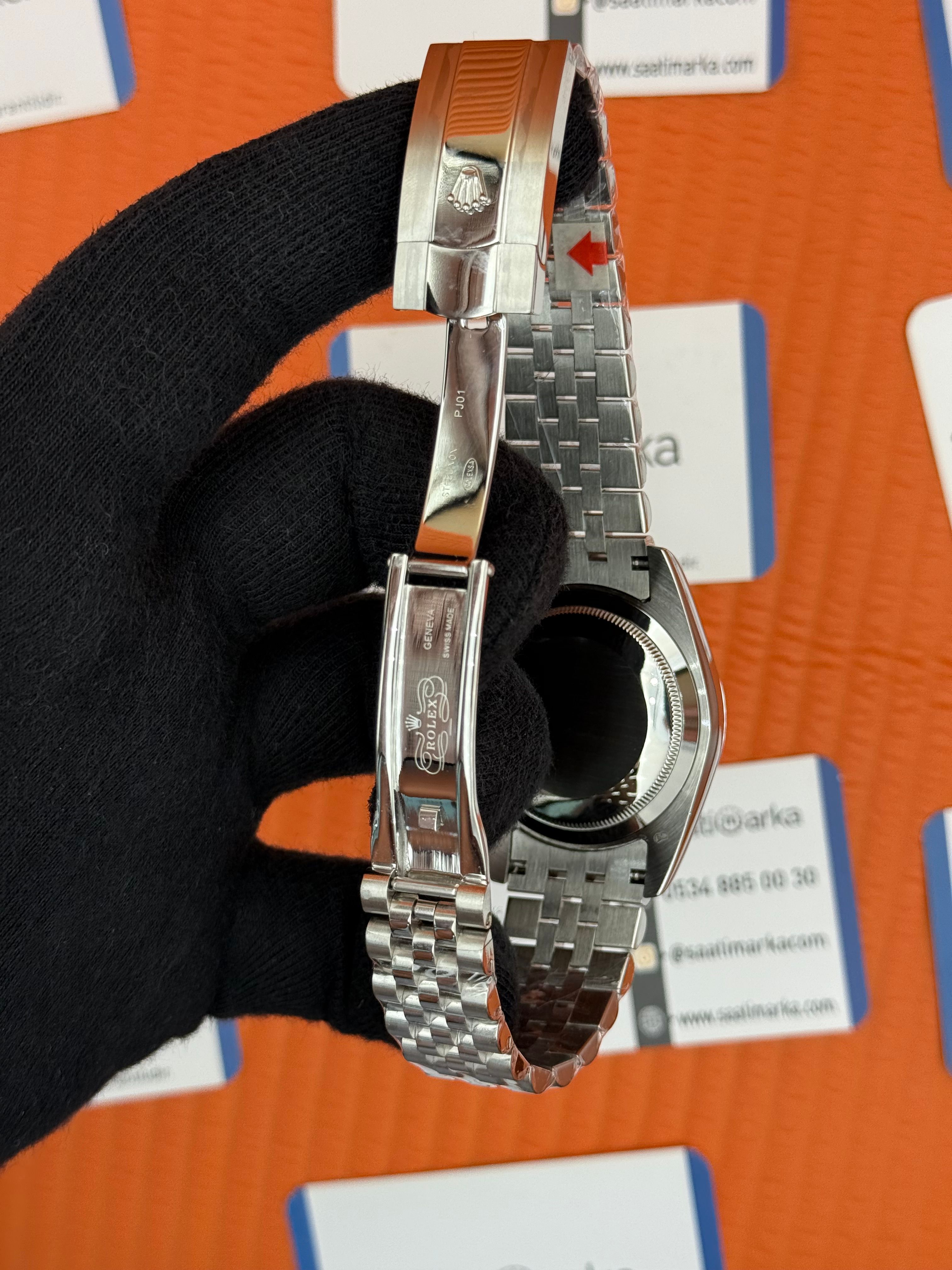 ROLEX Datejust grey dial silver jubilee kordon