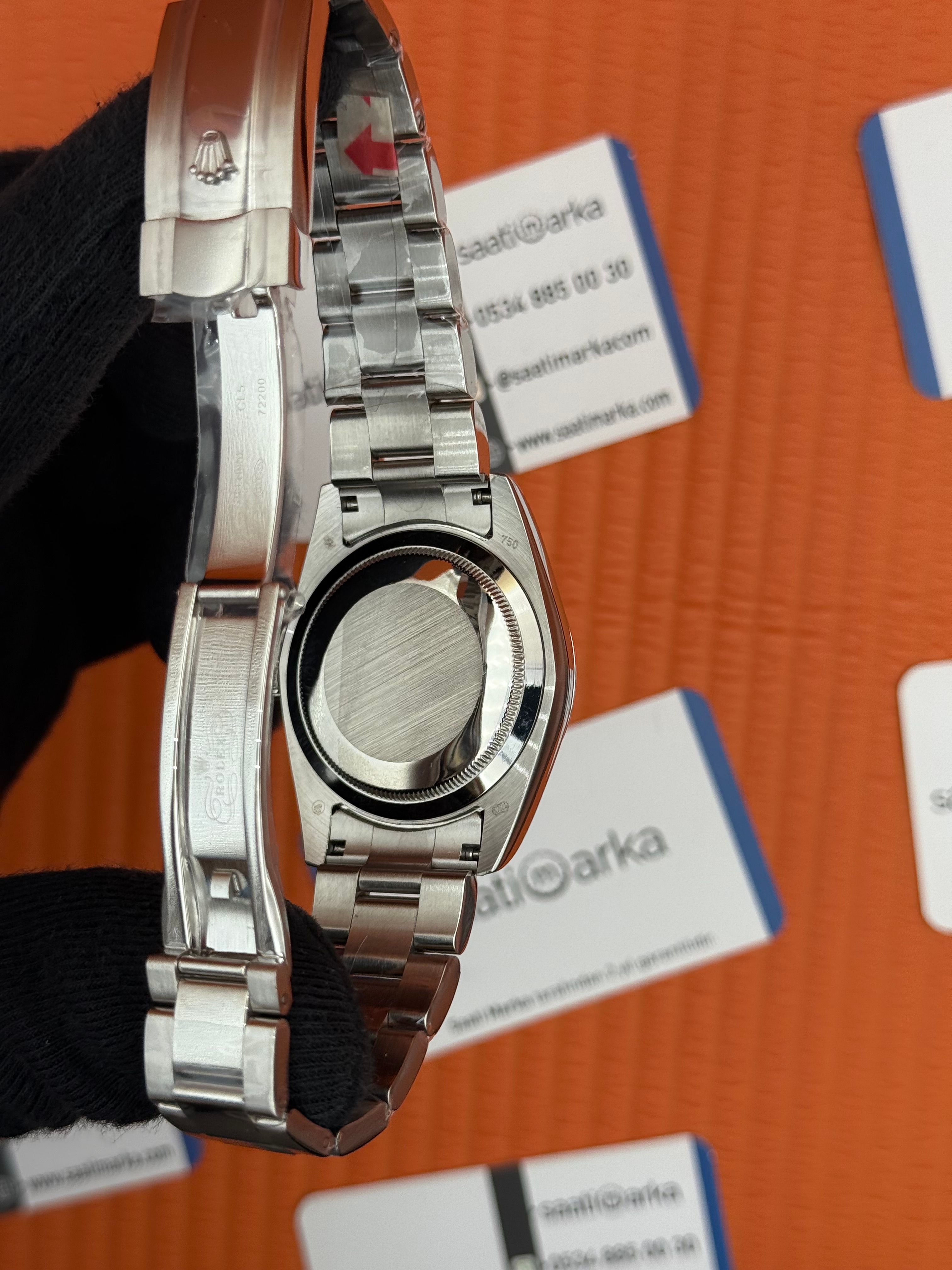 ROLEX Datejust white dial silver oyster kordon